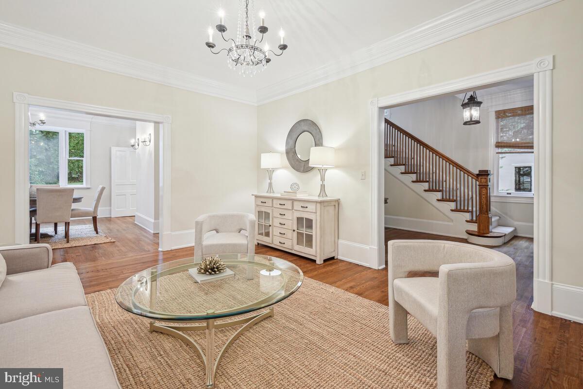 KENILWORTH - Residential