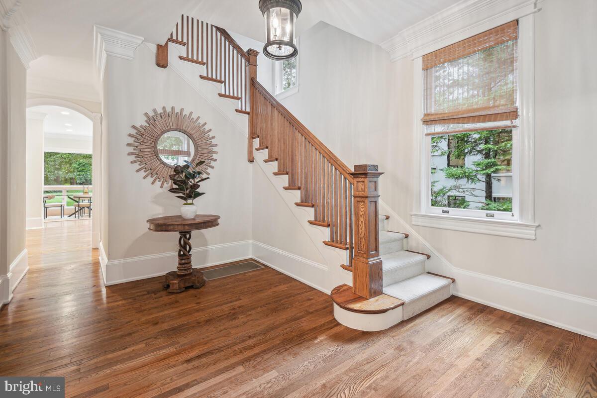 KENILWORTH - Residential