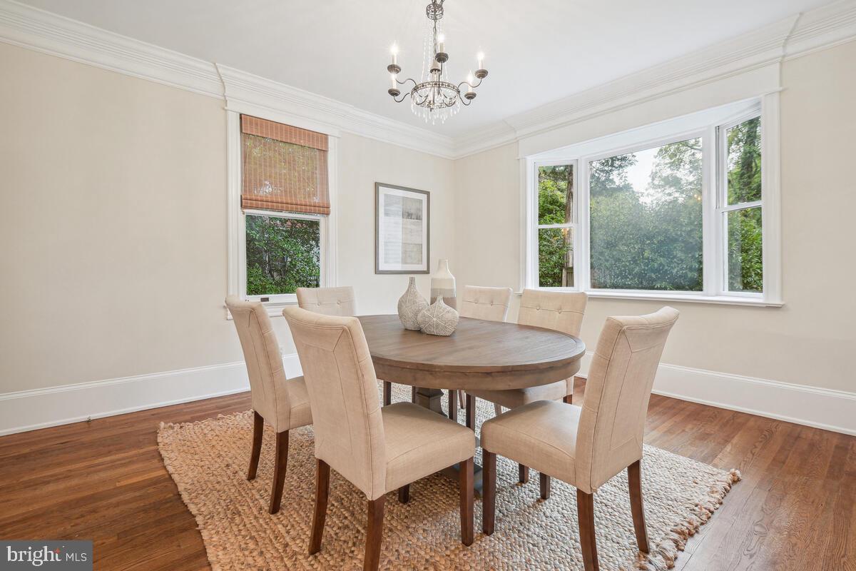 KENILWORTH - Residential