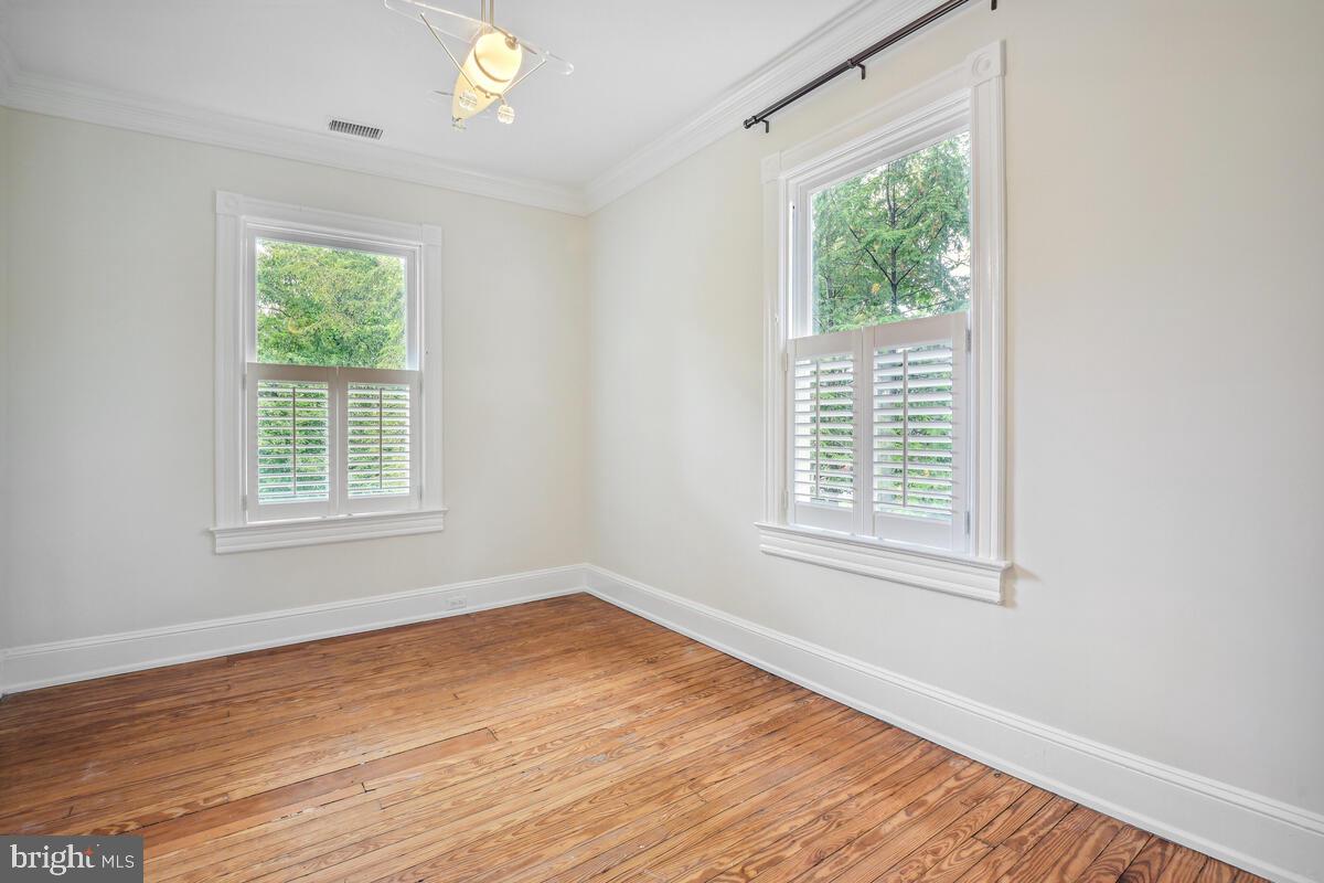 KENILWORTH - Residential