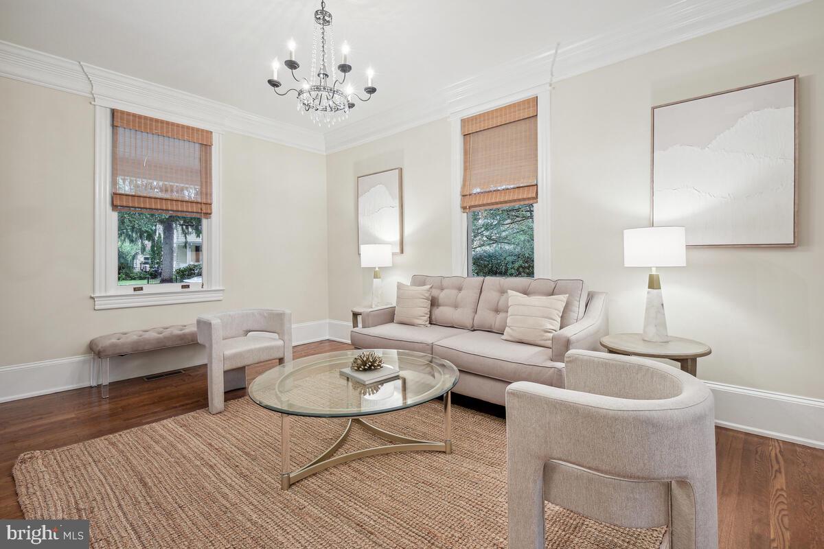 KENILWORTH - Residential