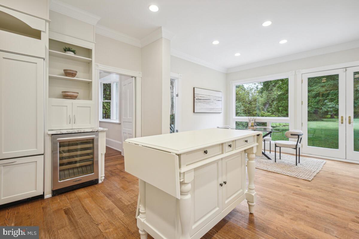 KENILWORTH - Residential