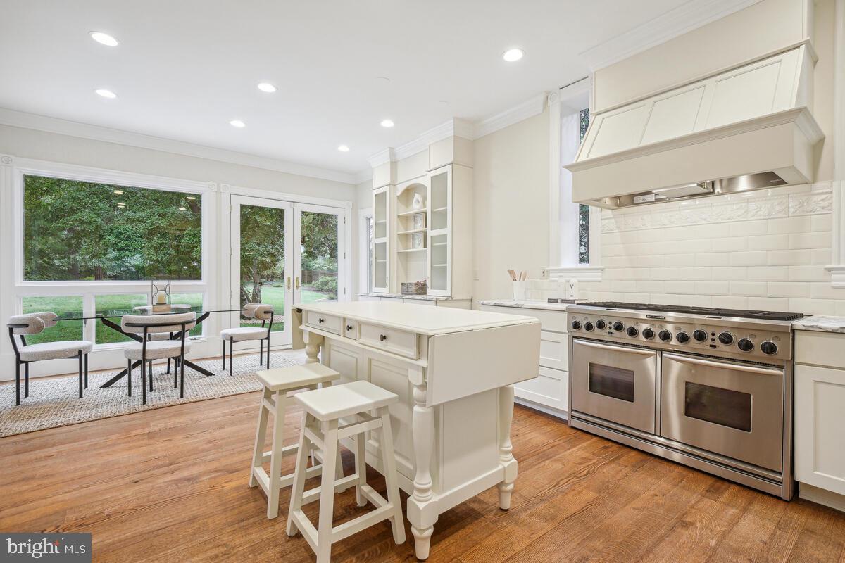 KENILWORTH - Residential