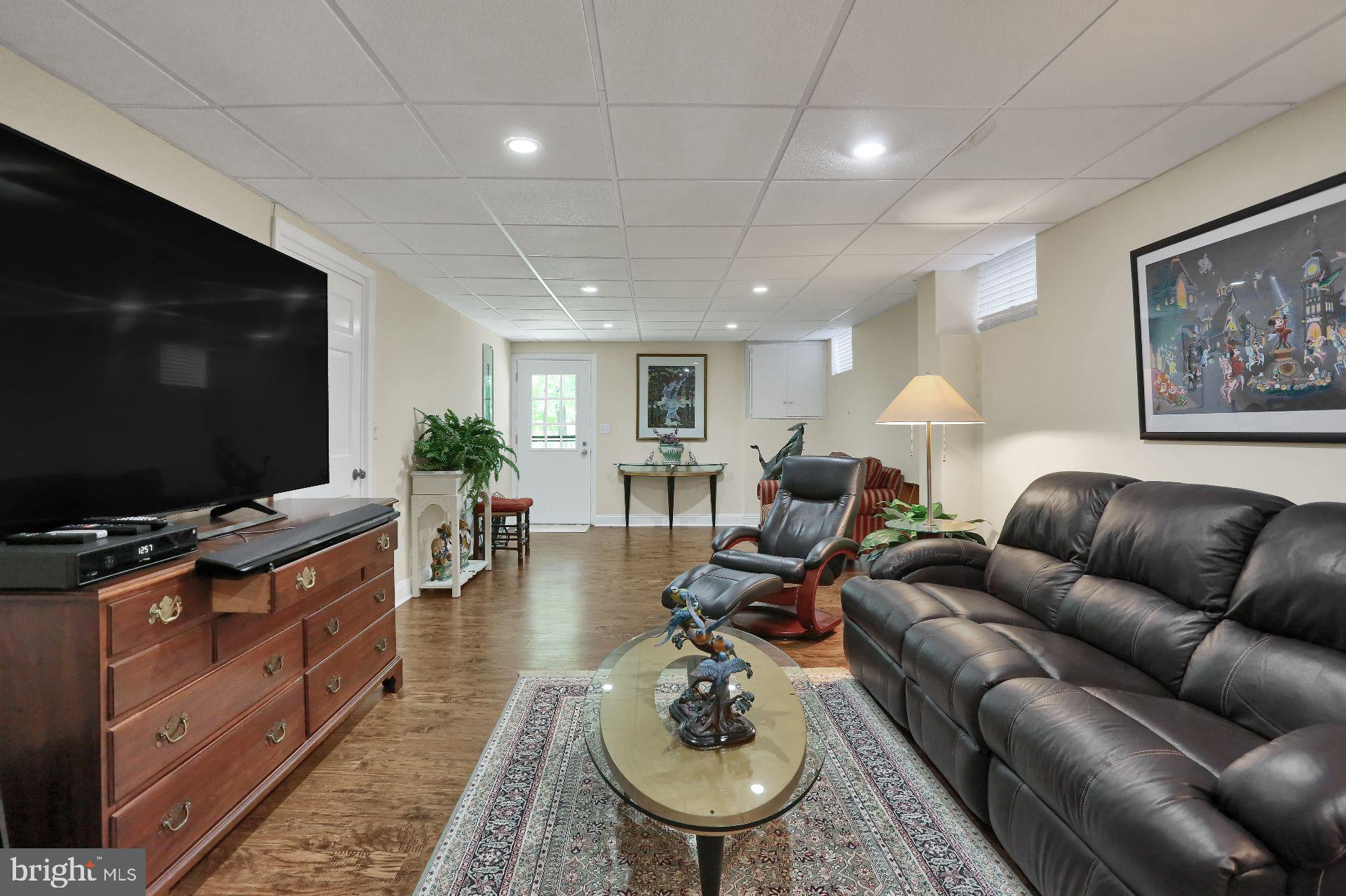 PENNSBORO MANOR - Residential