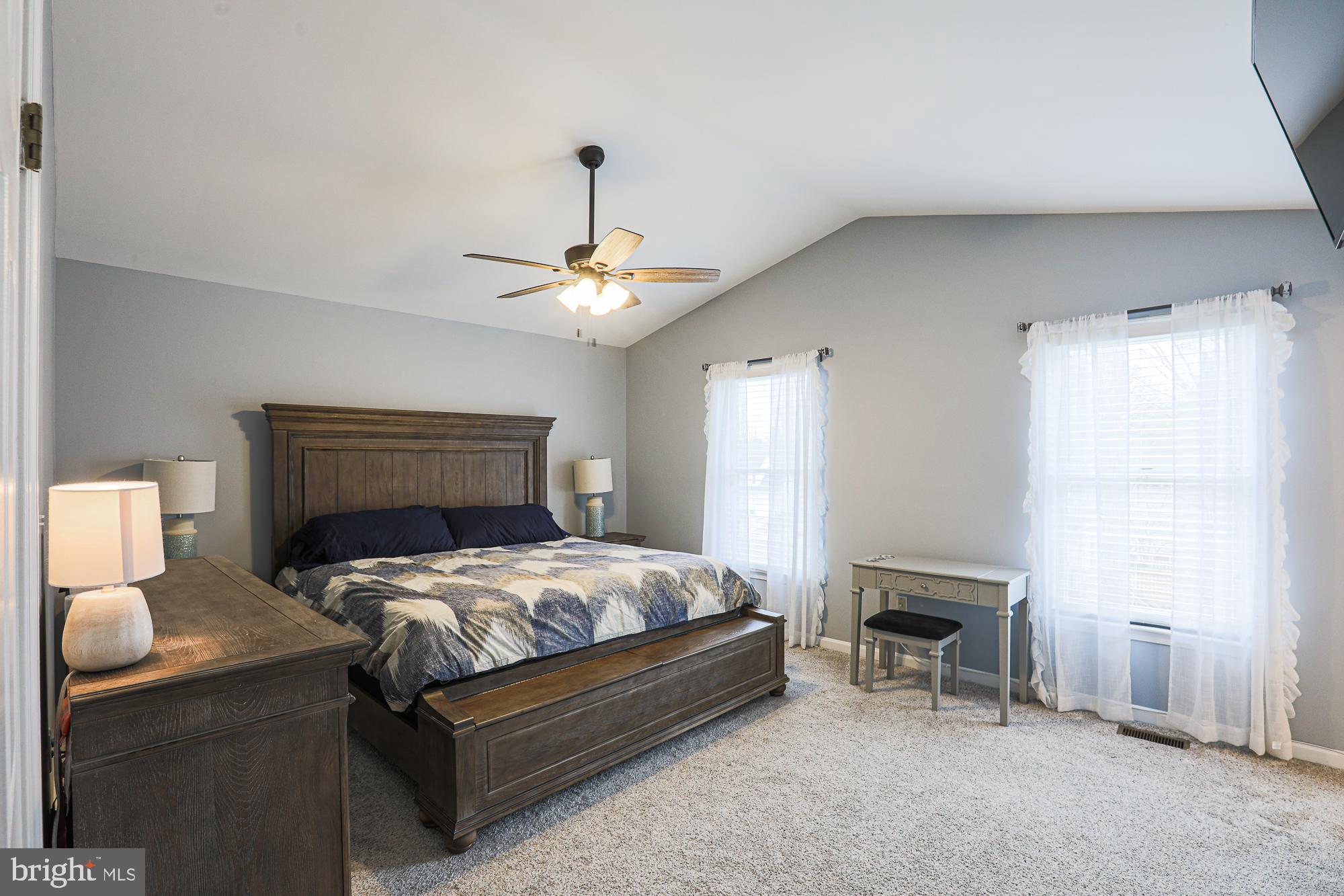 OAKHURST - Residential