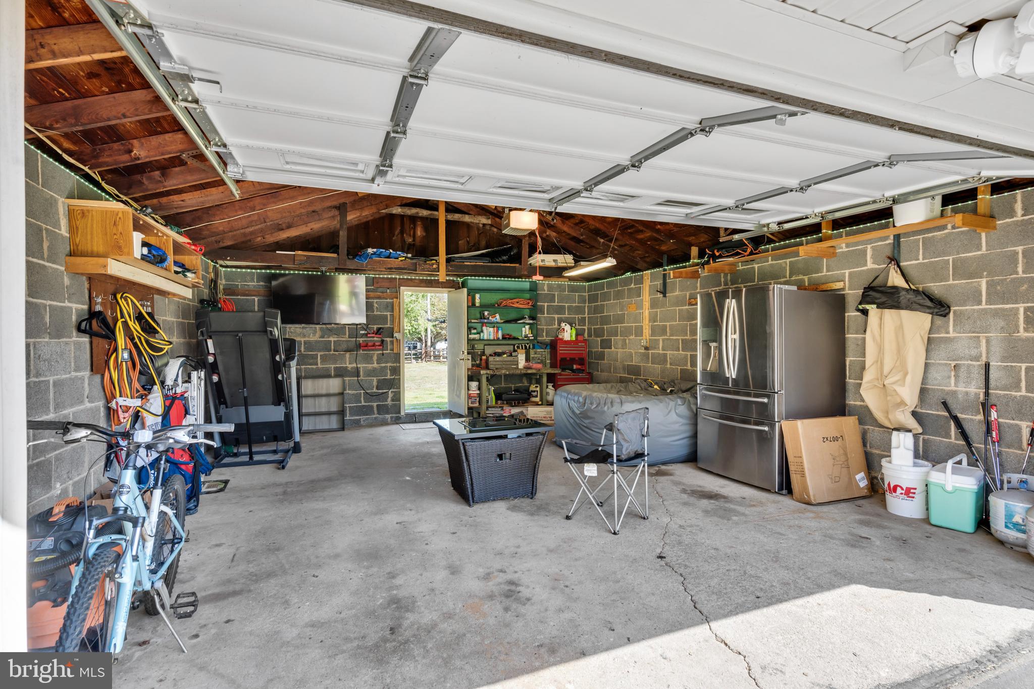 CASEY HILLS - Residential