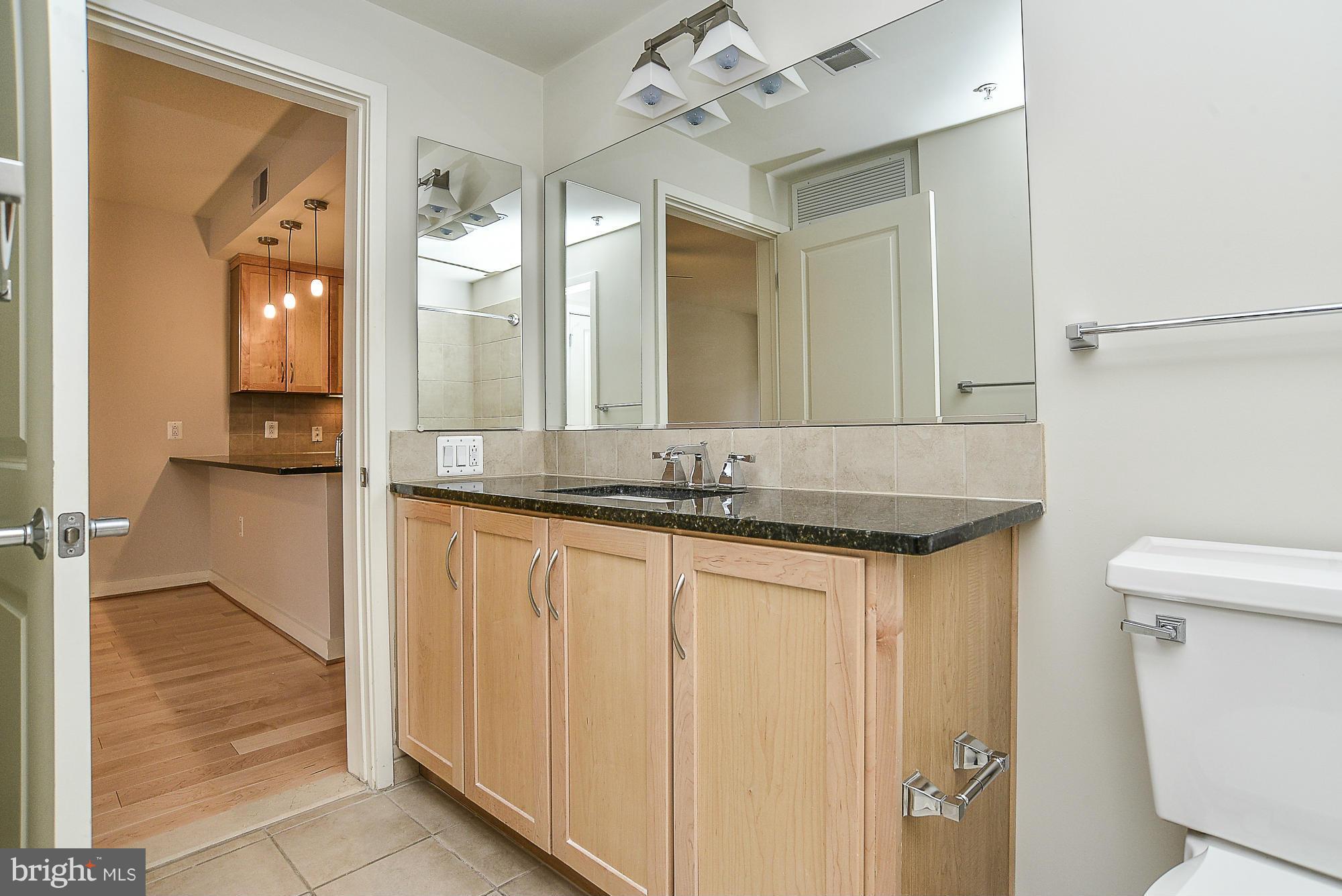 LIBERTY CENTER - Residential Lease