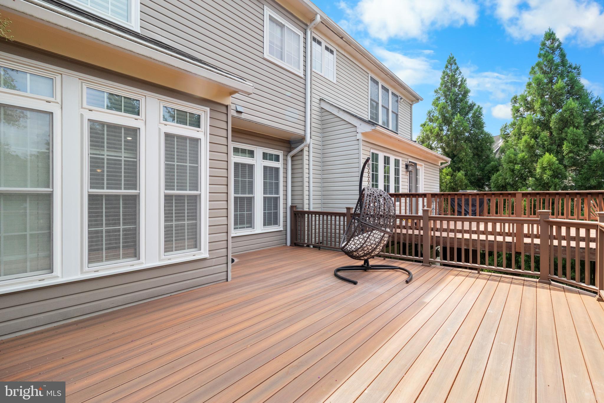 WILLOWS OF POTOMAC - Residential