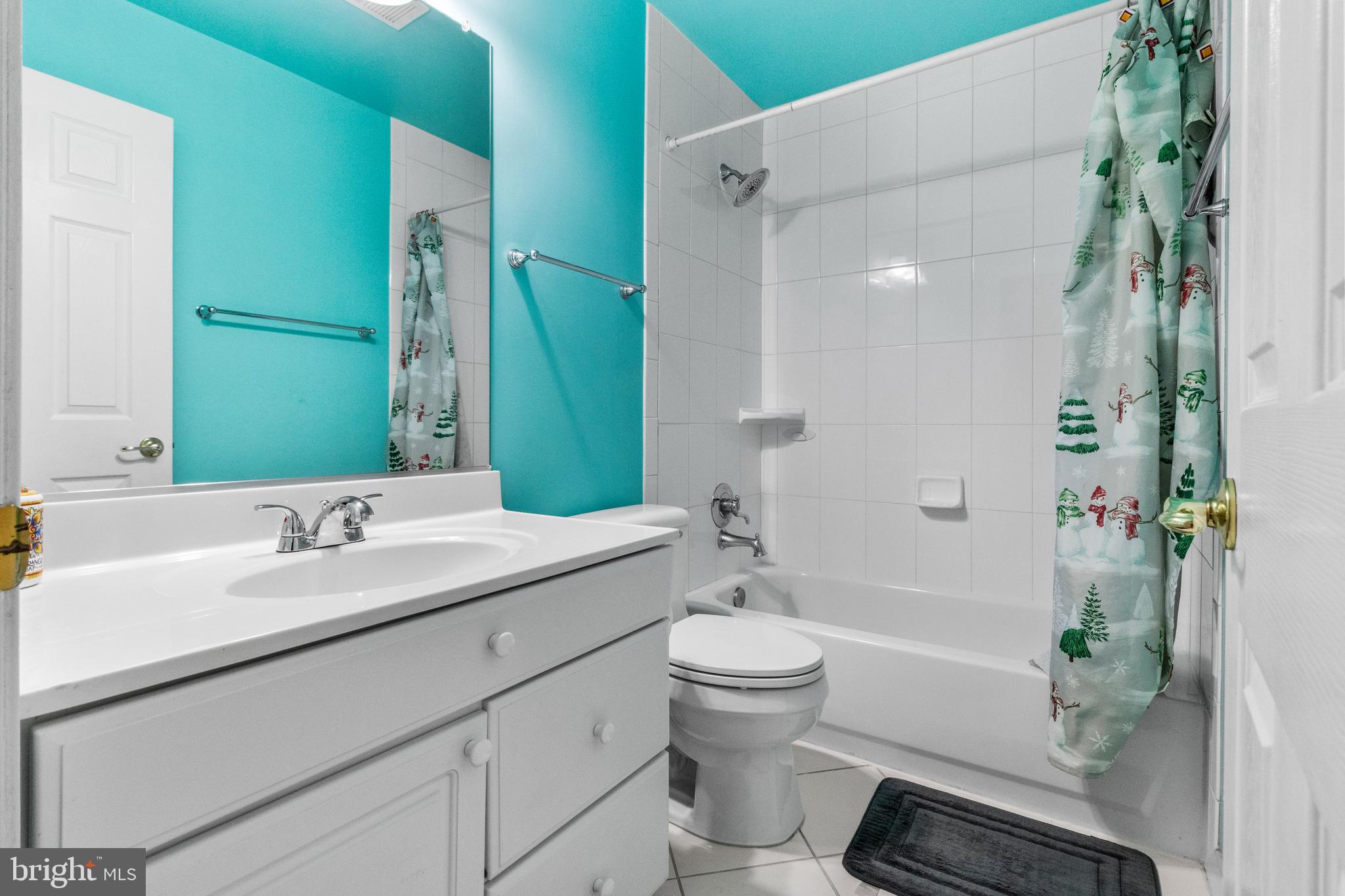 WILLOWS OF POTOMAC - Residential