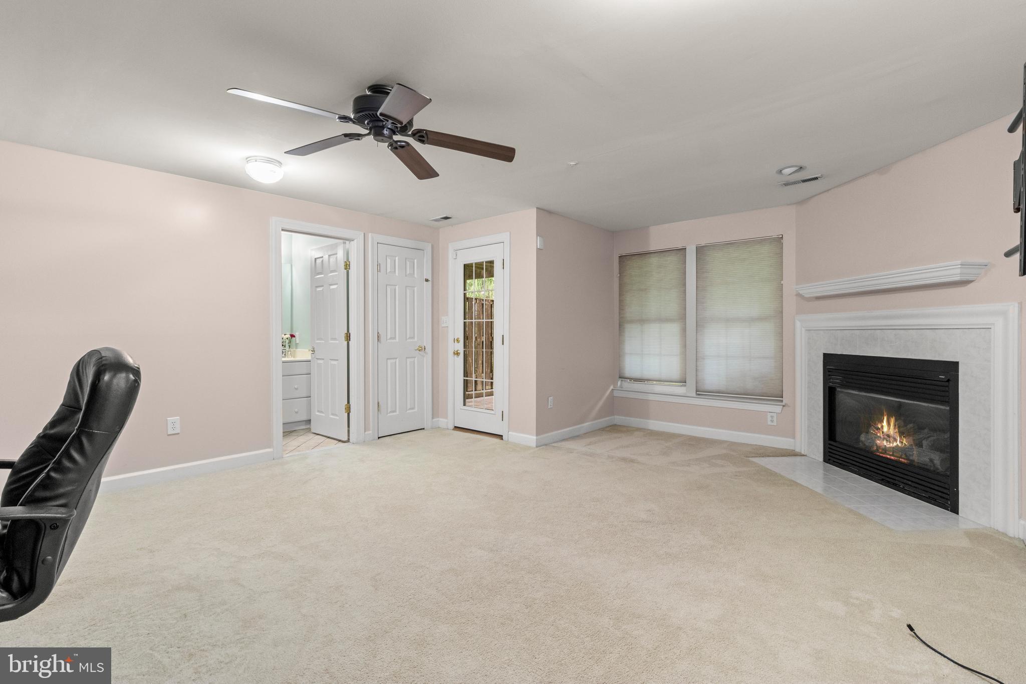 WILLOWS OF POTOMAC - Residential