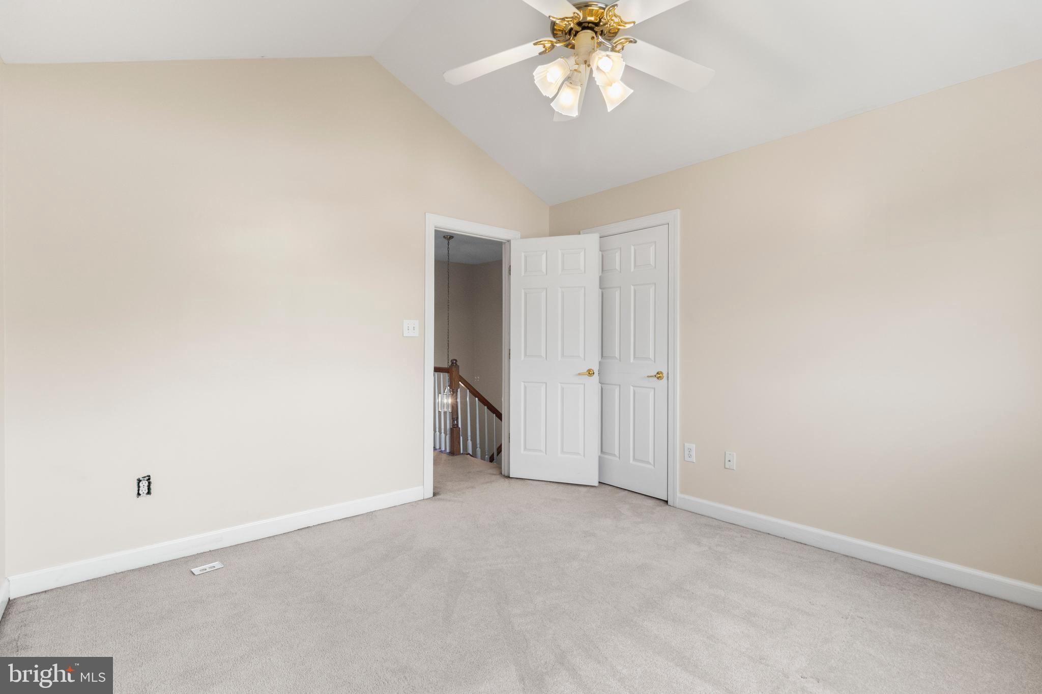 WILLOWS OF POTOMAC - Residential