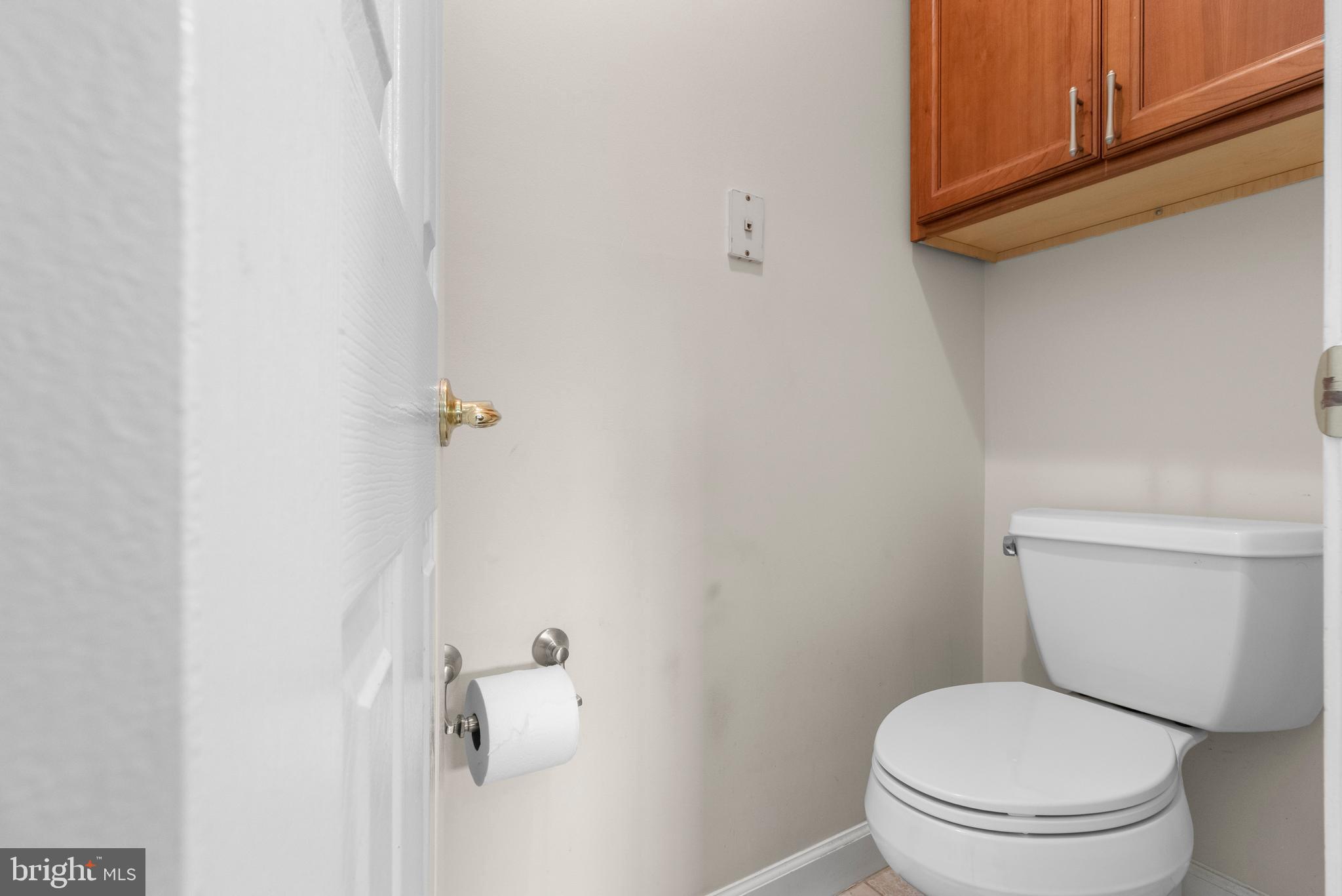 WILLOWS OF POTOMAC - Residential