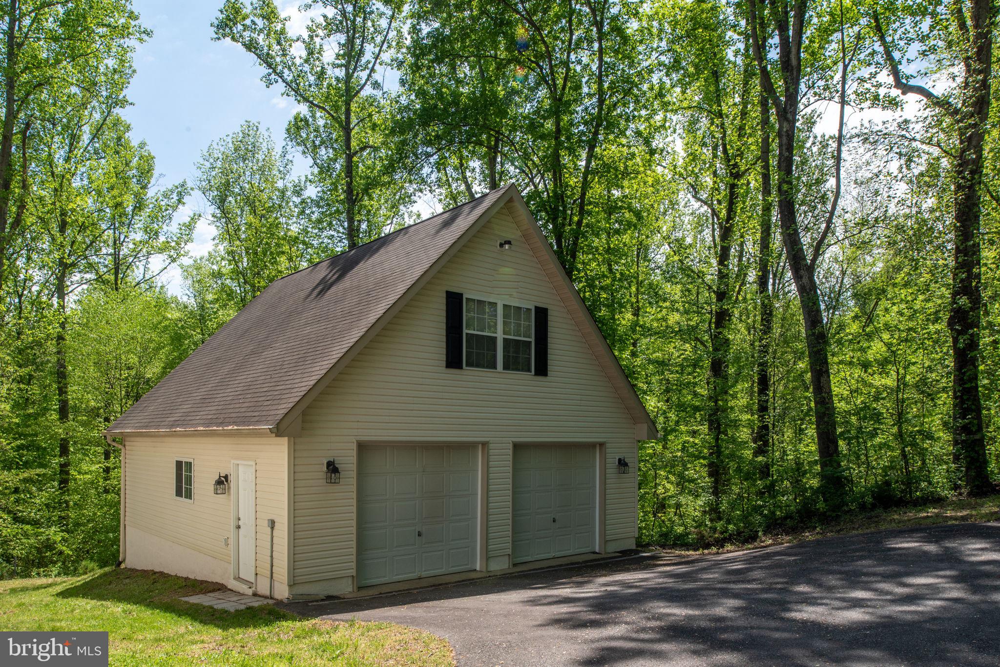 THE ESTATES OF BROOKE - Residential