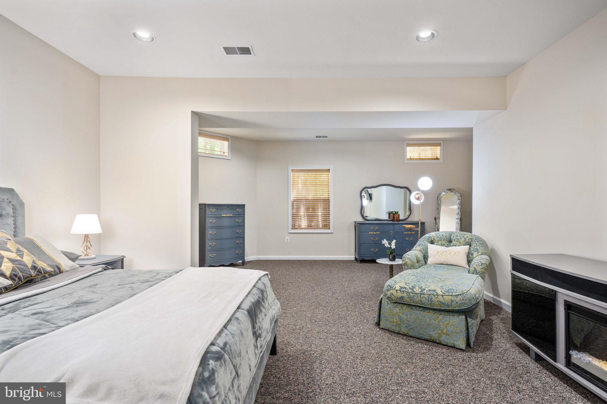 THE ESTATES OF BROOKE - Residential