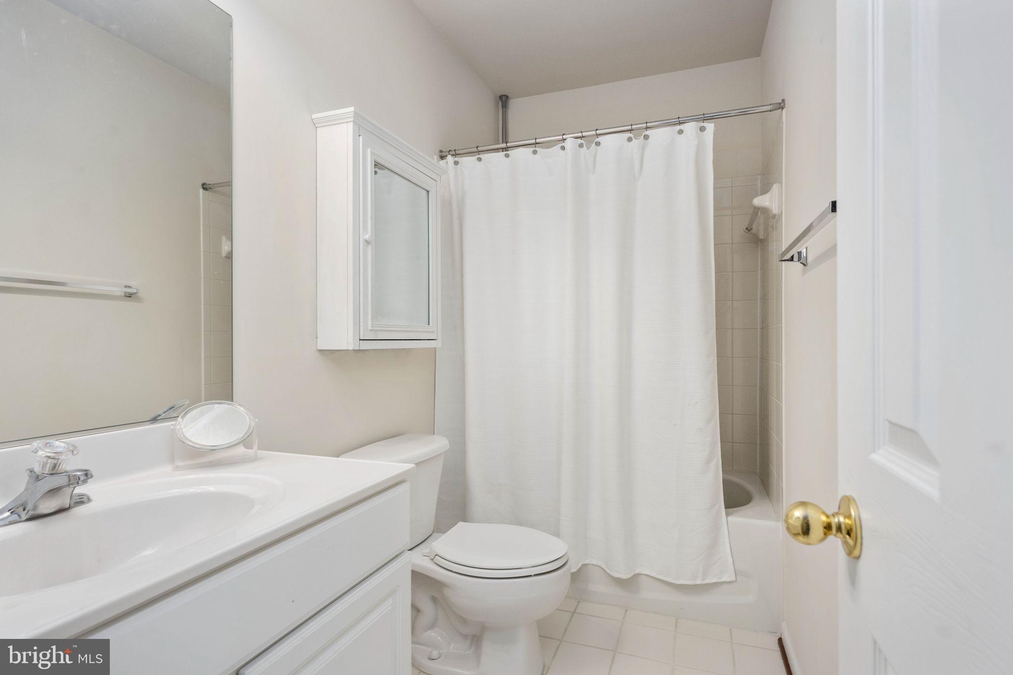 THE ESTATES OF BROOKE - Residential