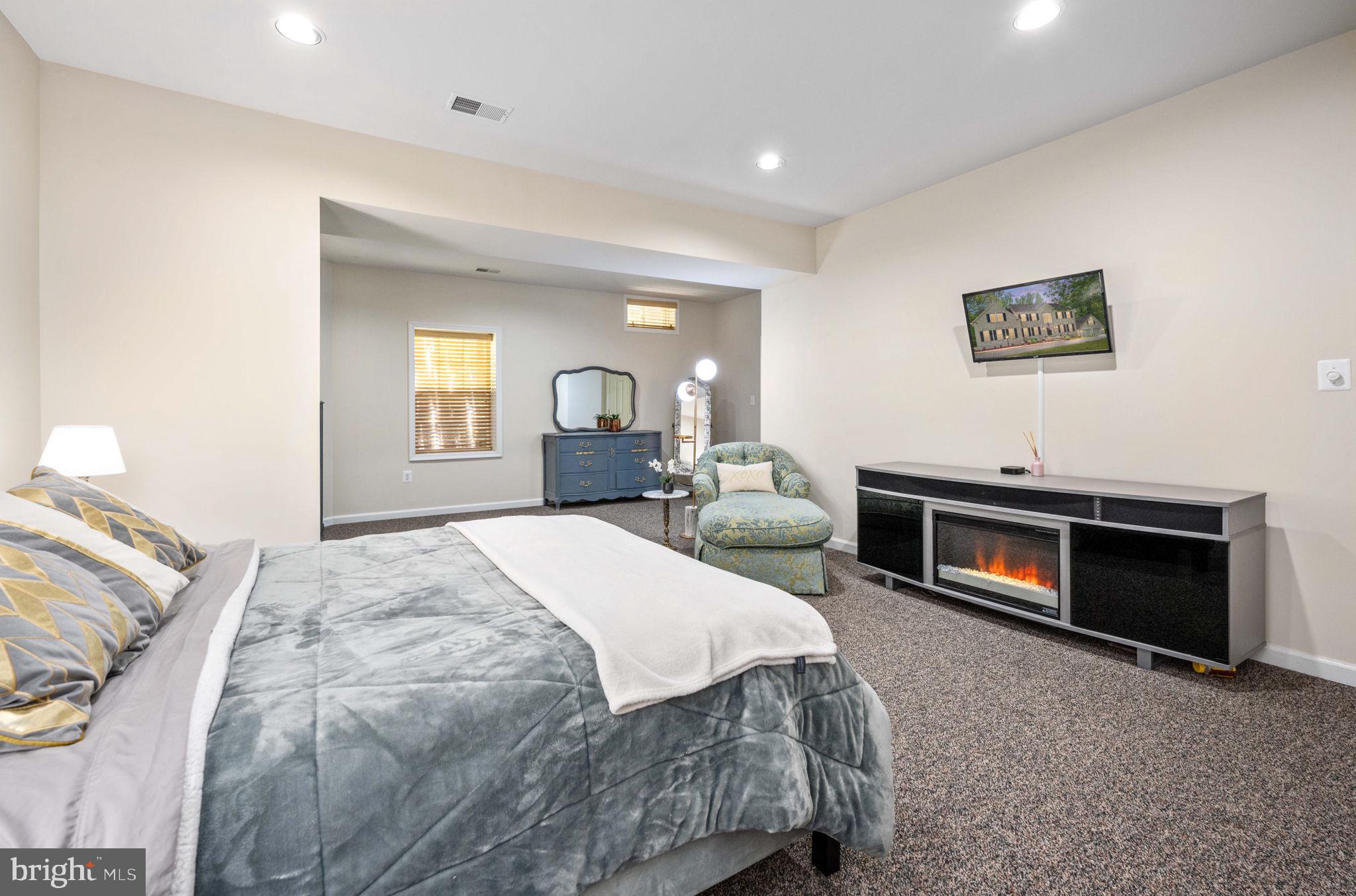 THE ESTATES OF BROOKE - Residential