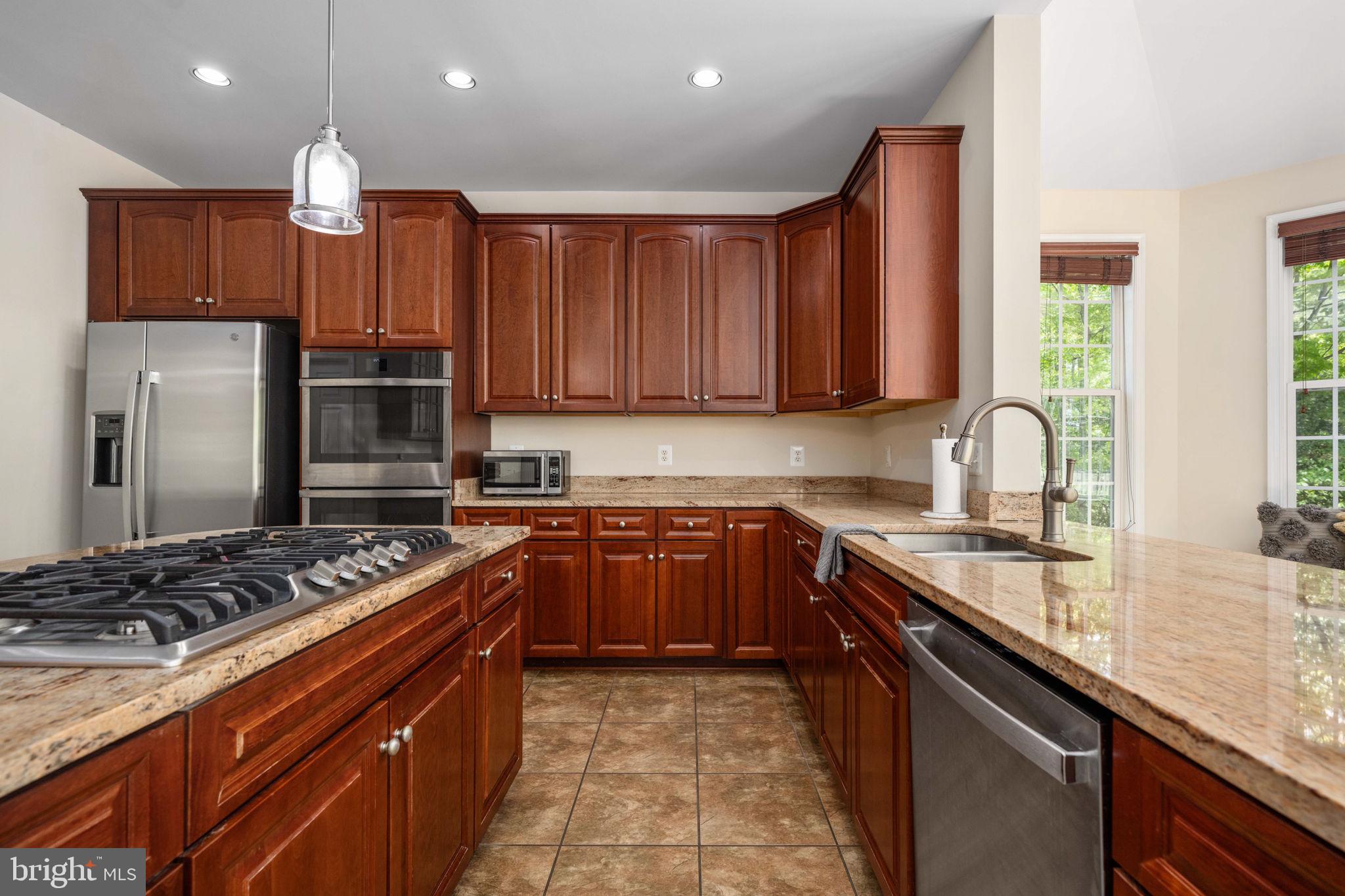 THE ESTATES OF BROOKE - Residential