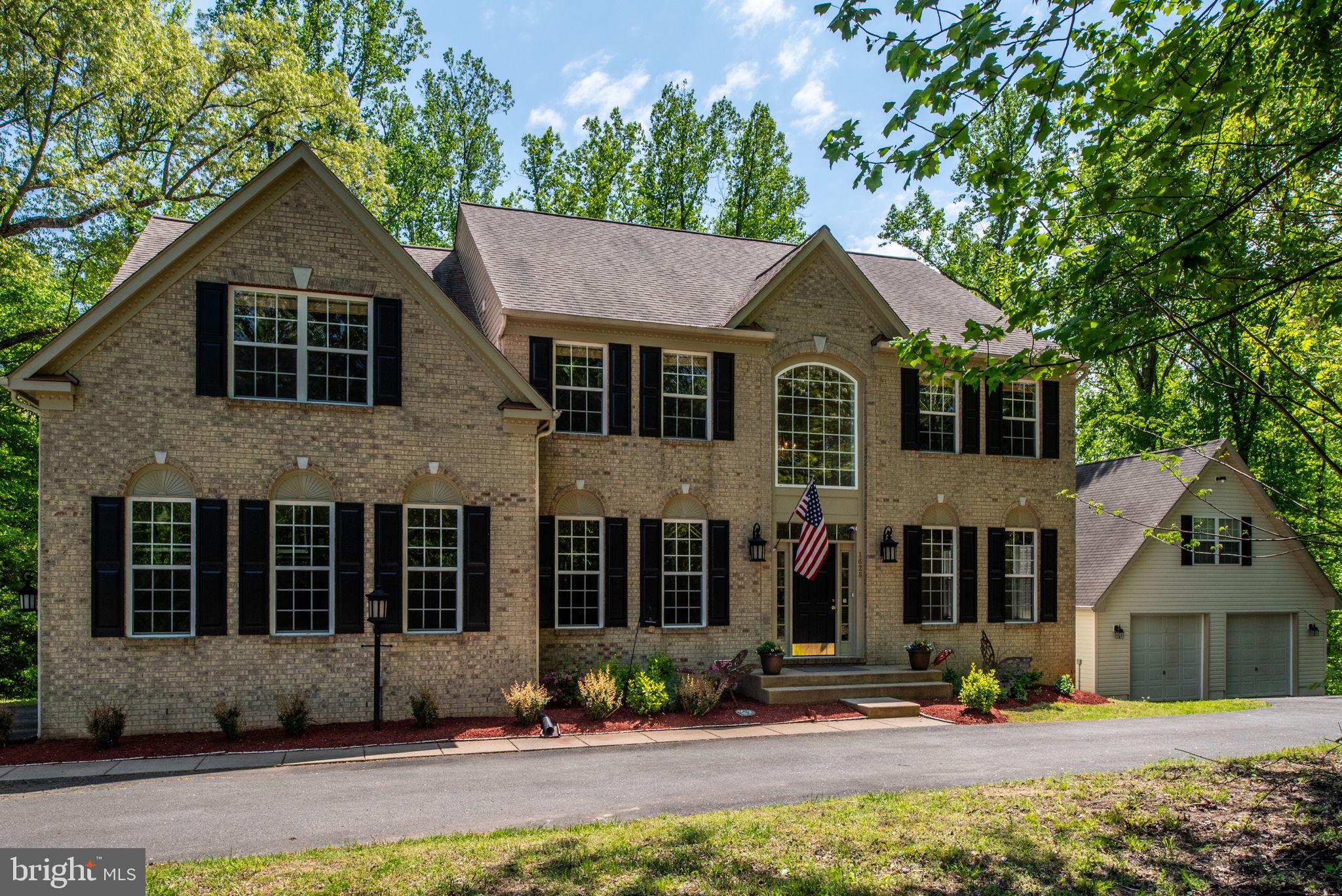 THE ESTATES OF BROOKE - Residential