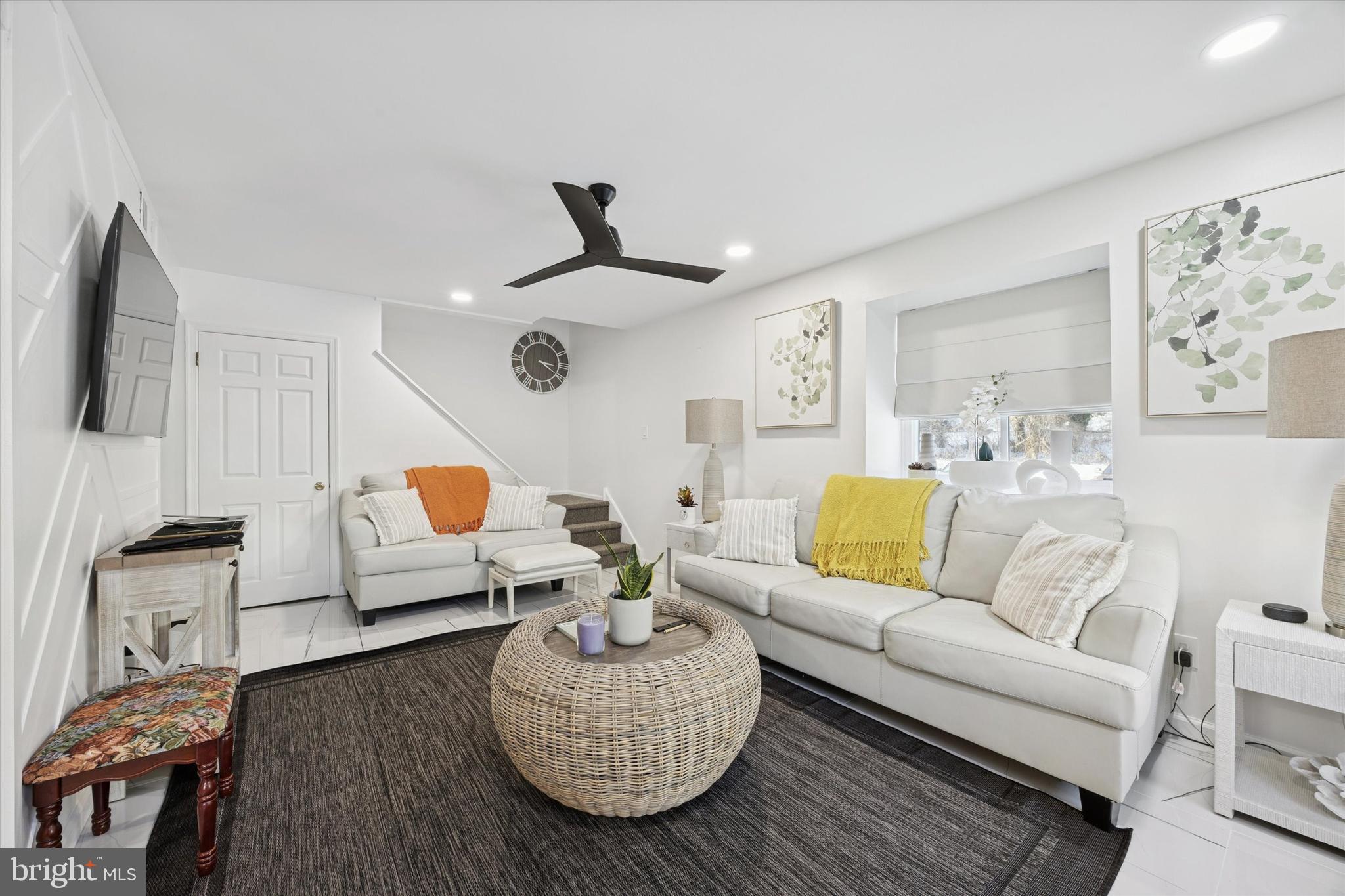 HILLTOP - Residential