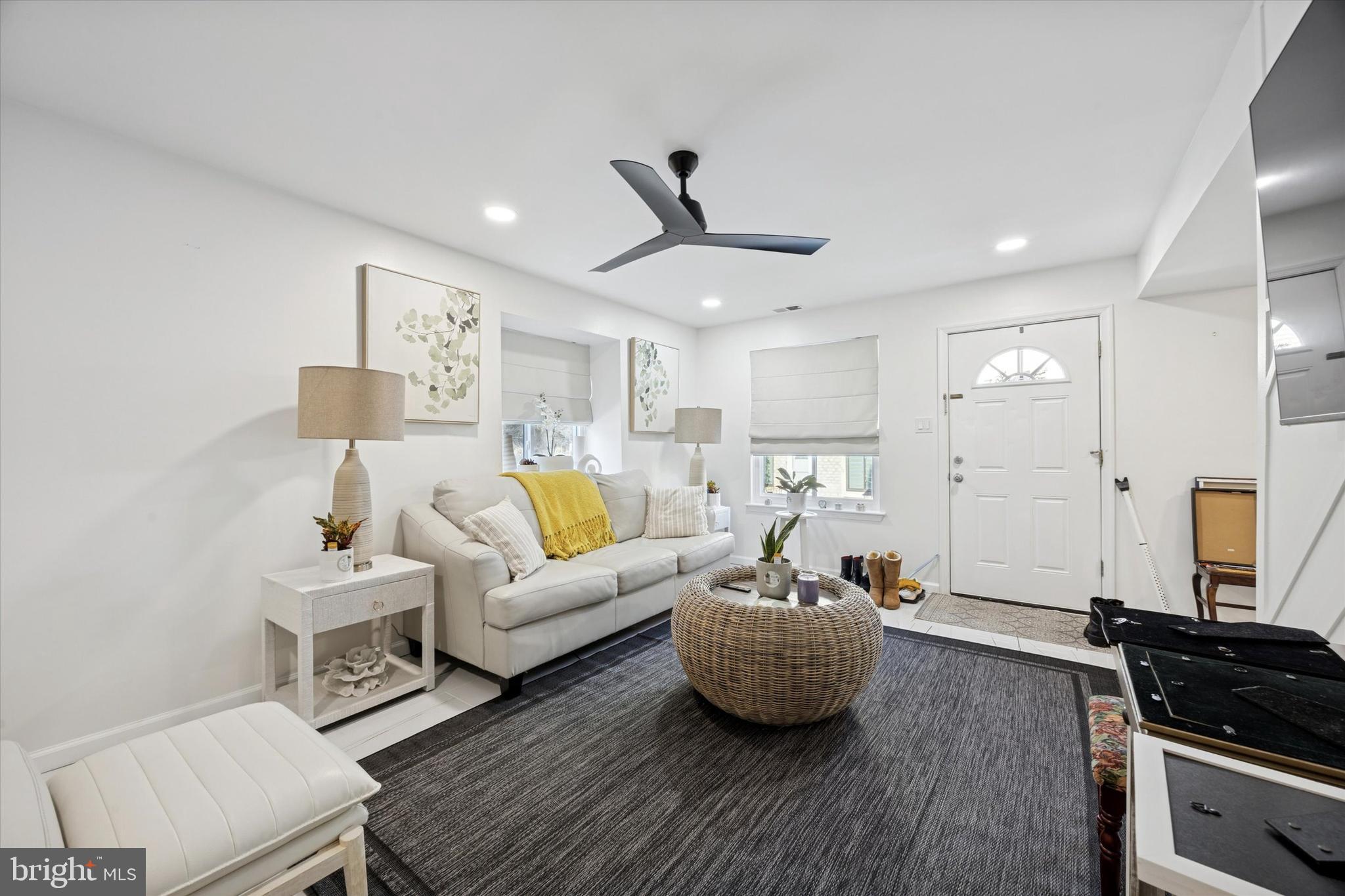 HILLTOP - Residential