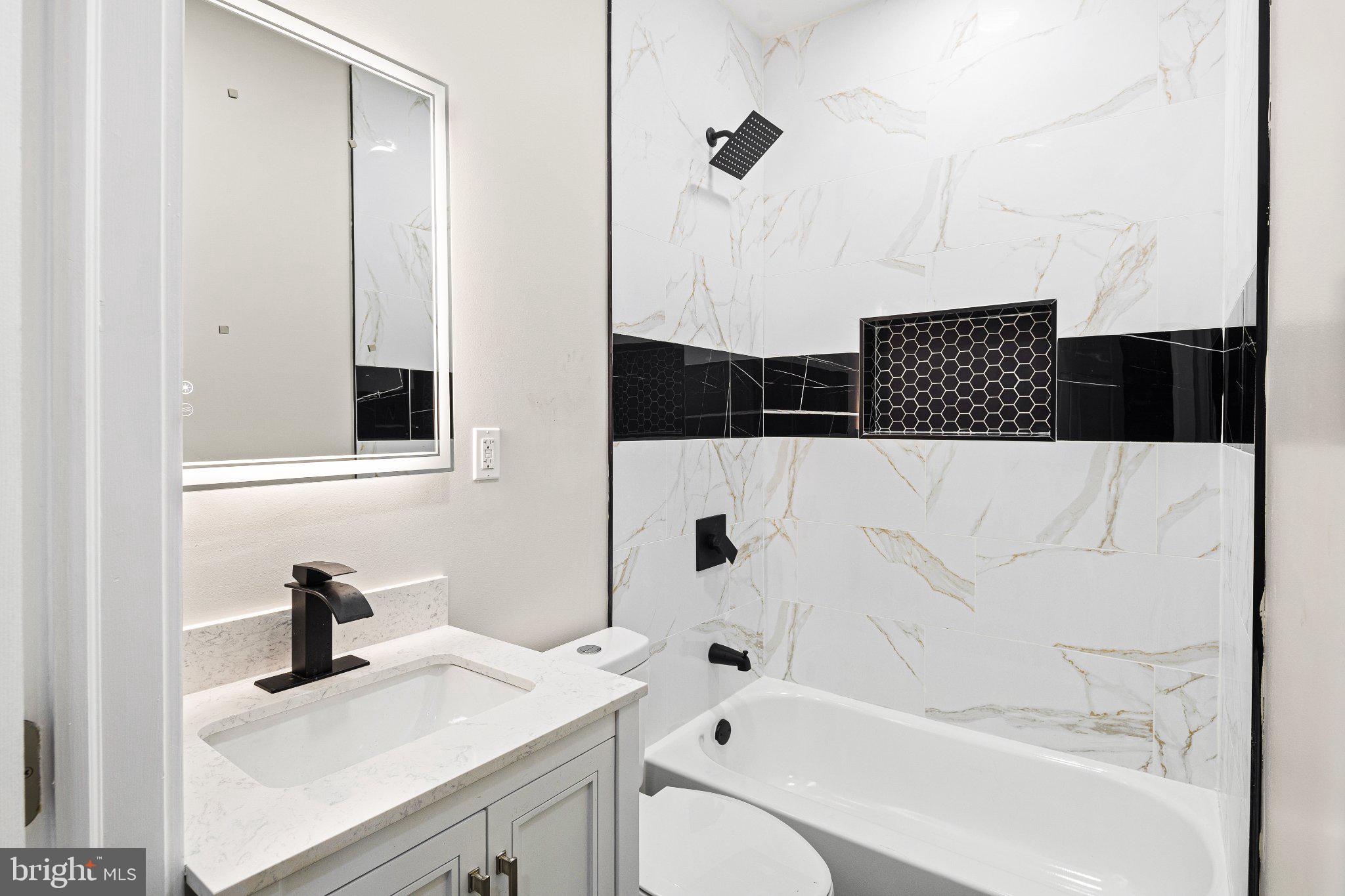 LOWER MOYAMENSING - Residential