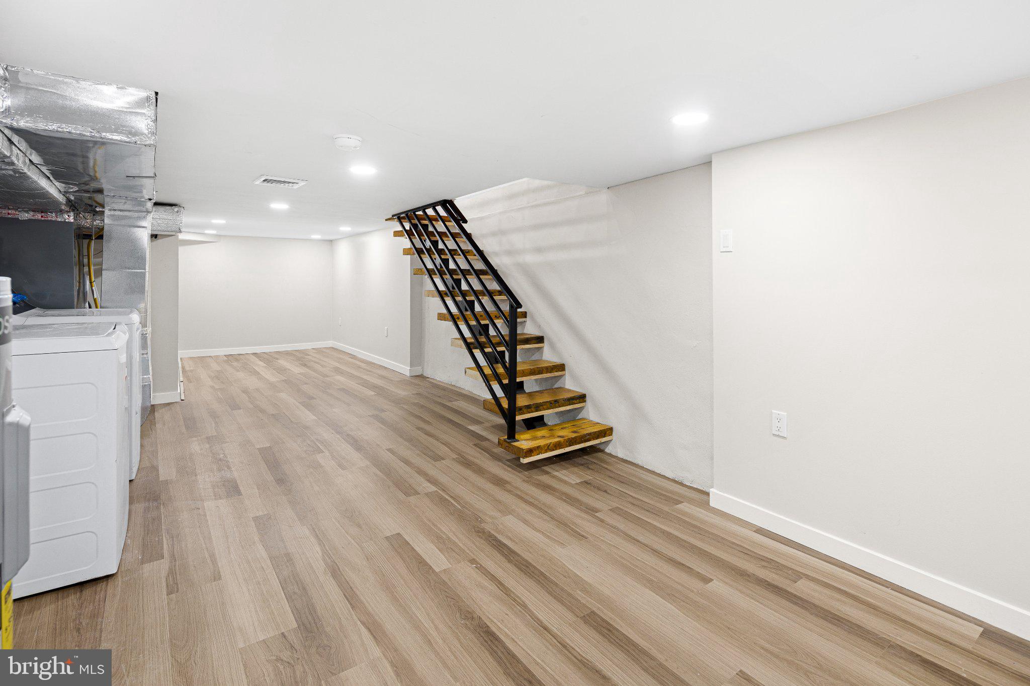 LOWER MOYAMENSING - Residential