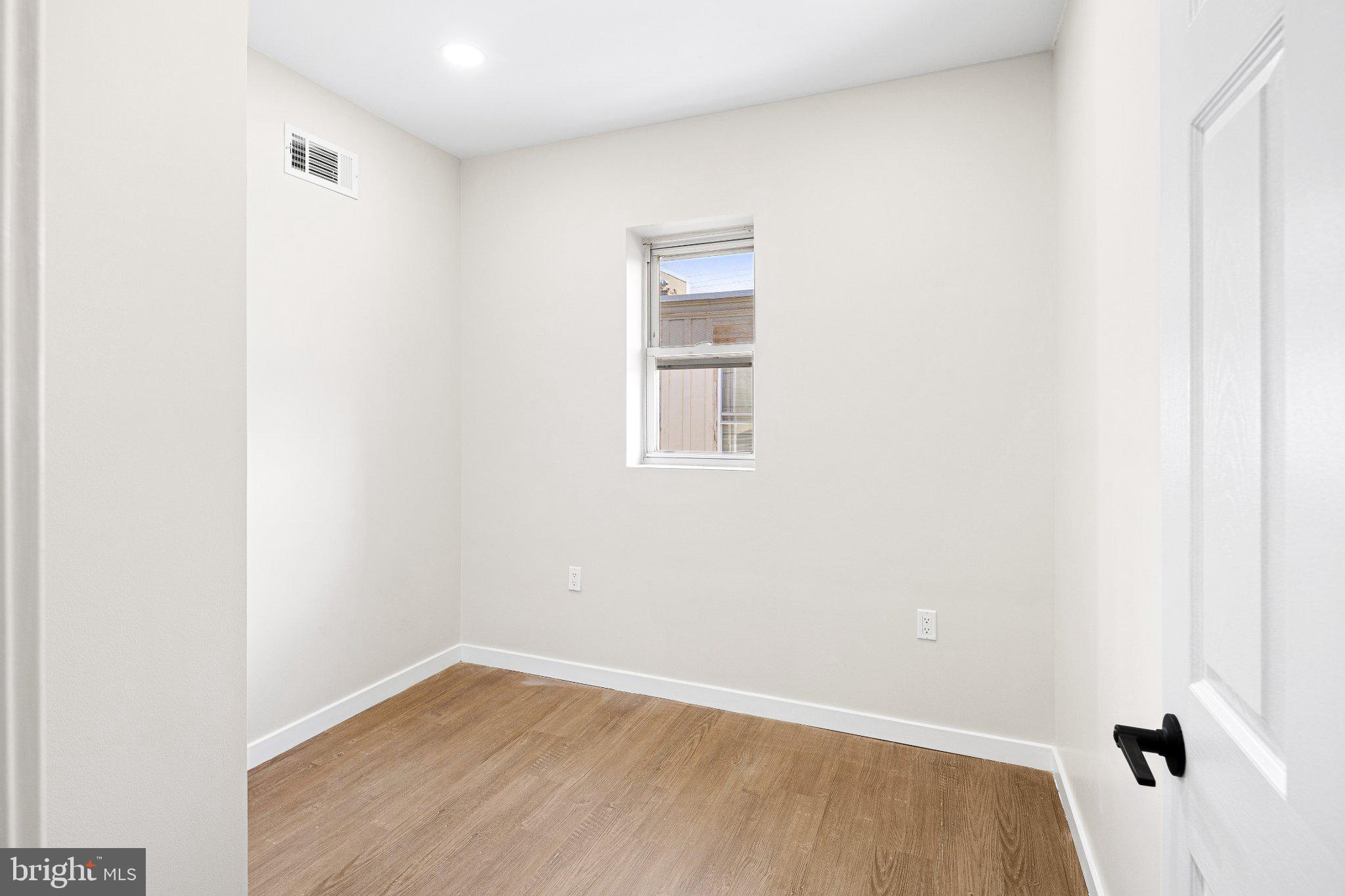 LOWER MOYAMENSING - Residential