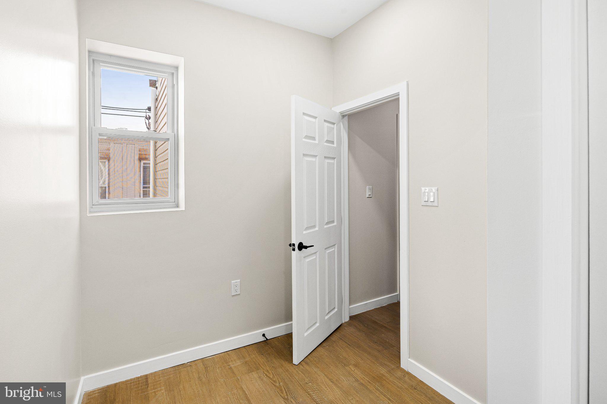 LOWER MOYAMENSING - Residential