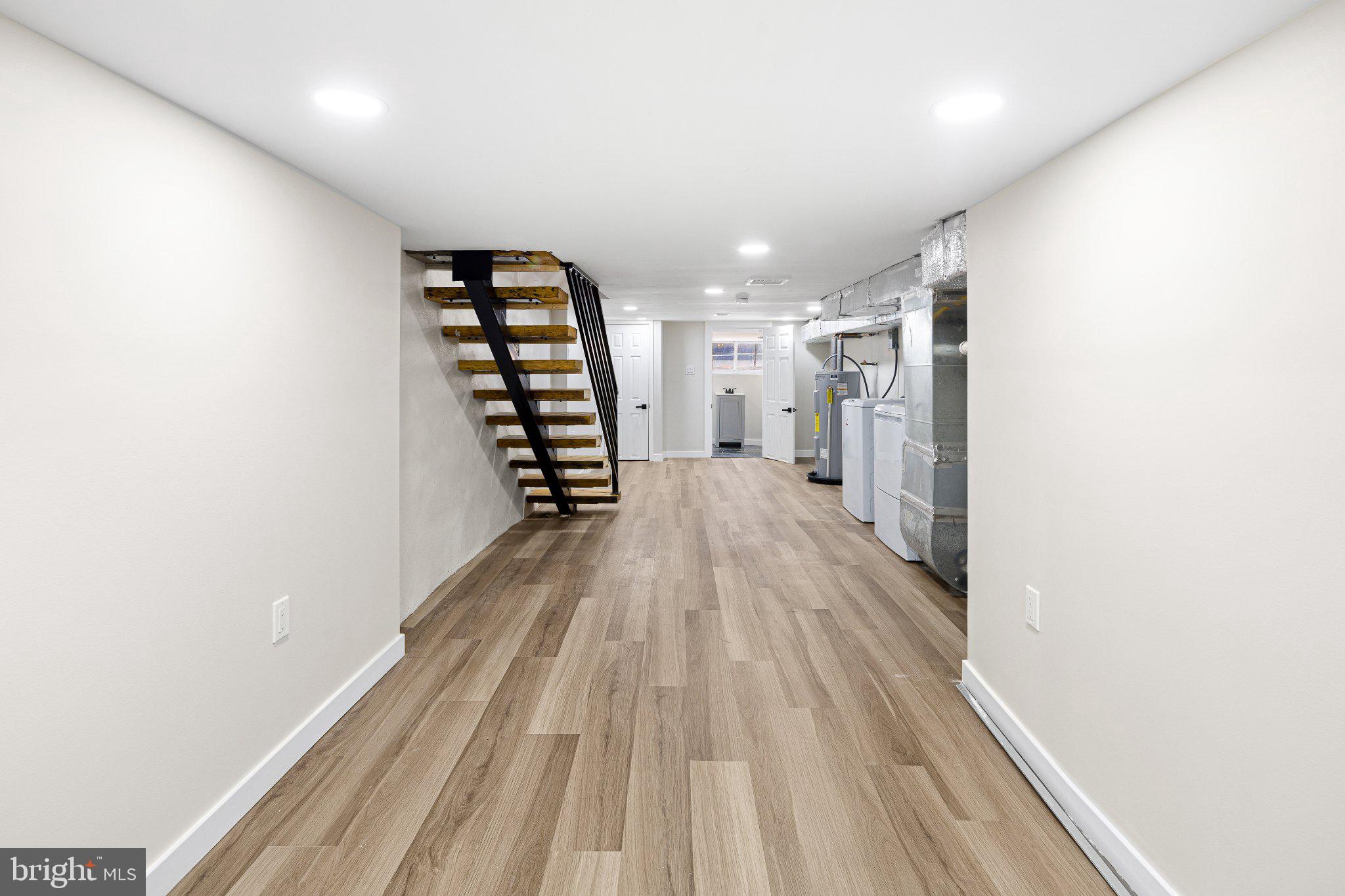 LOWER MOYAMENSING - Residential