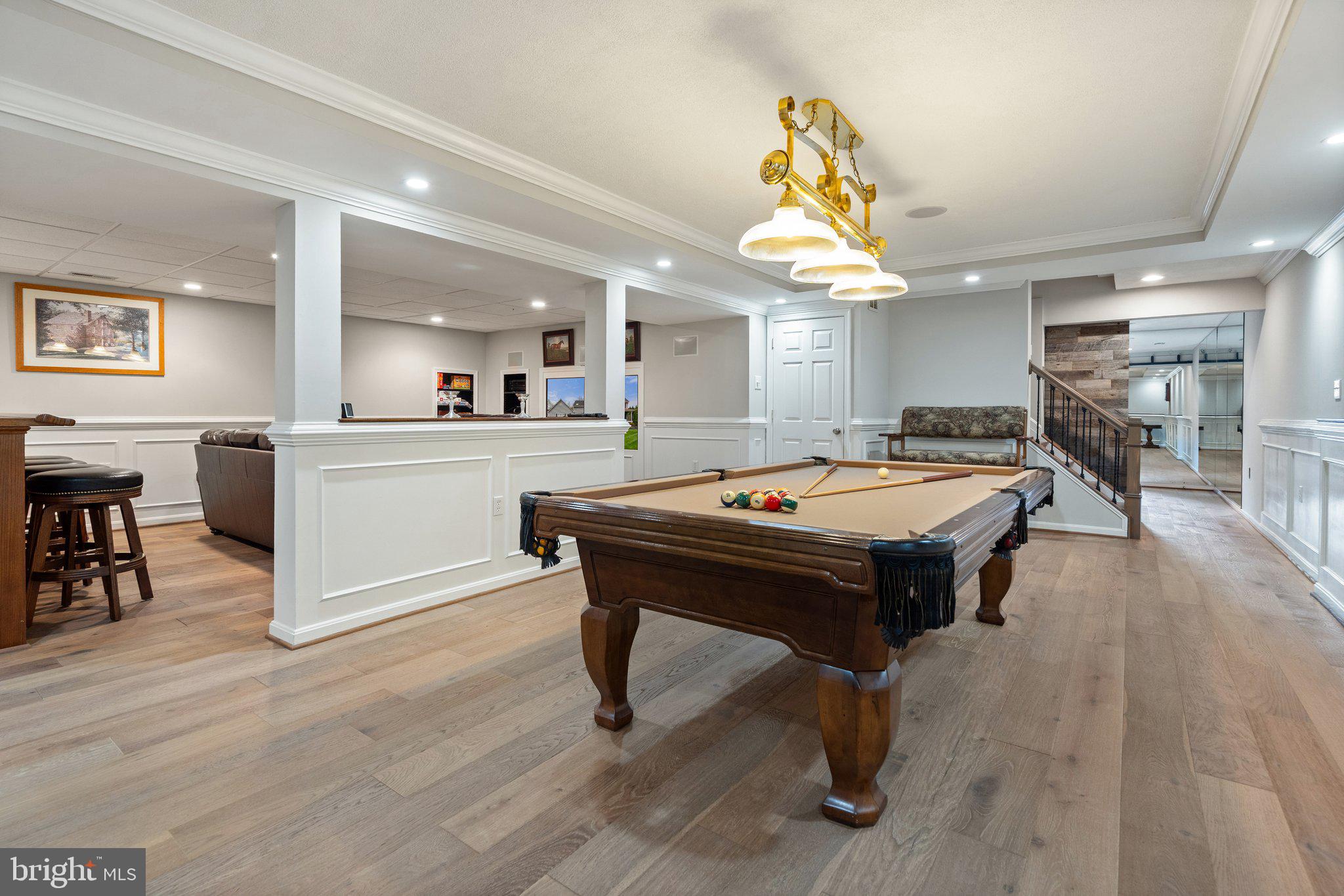 LAWNVALE ESTATES - Residential