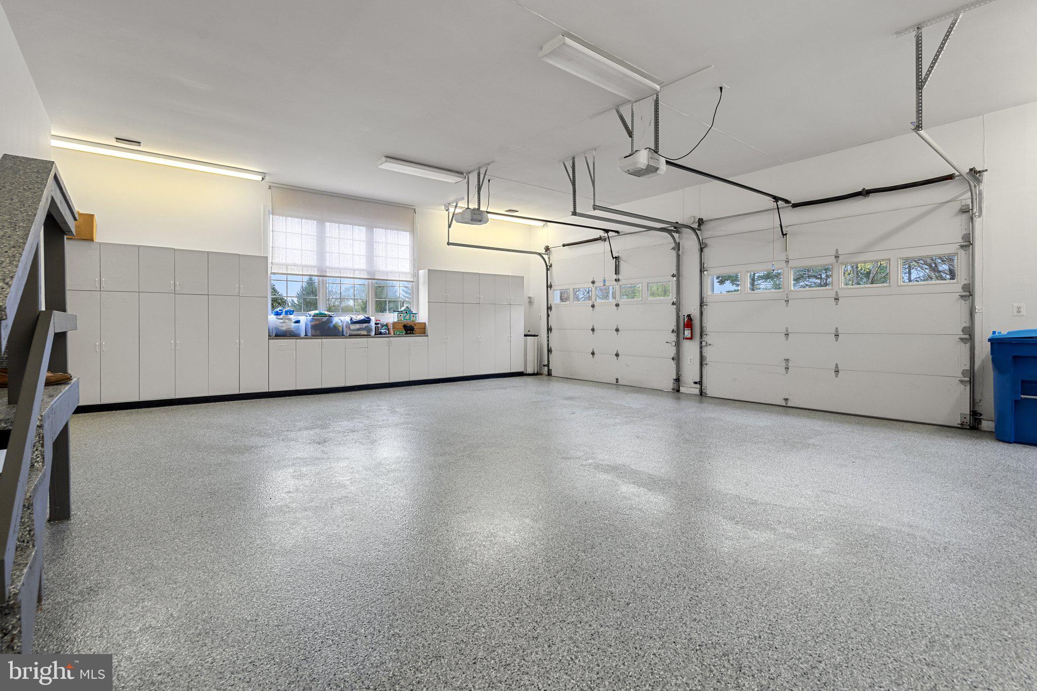 LAWNVALE ESTATES - Residential