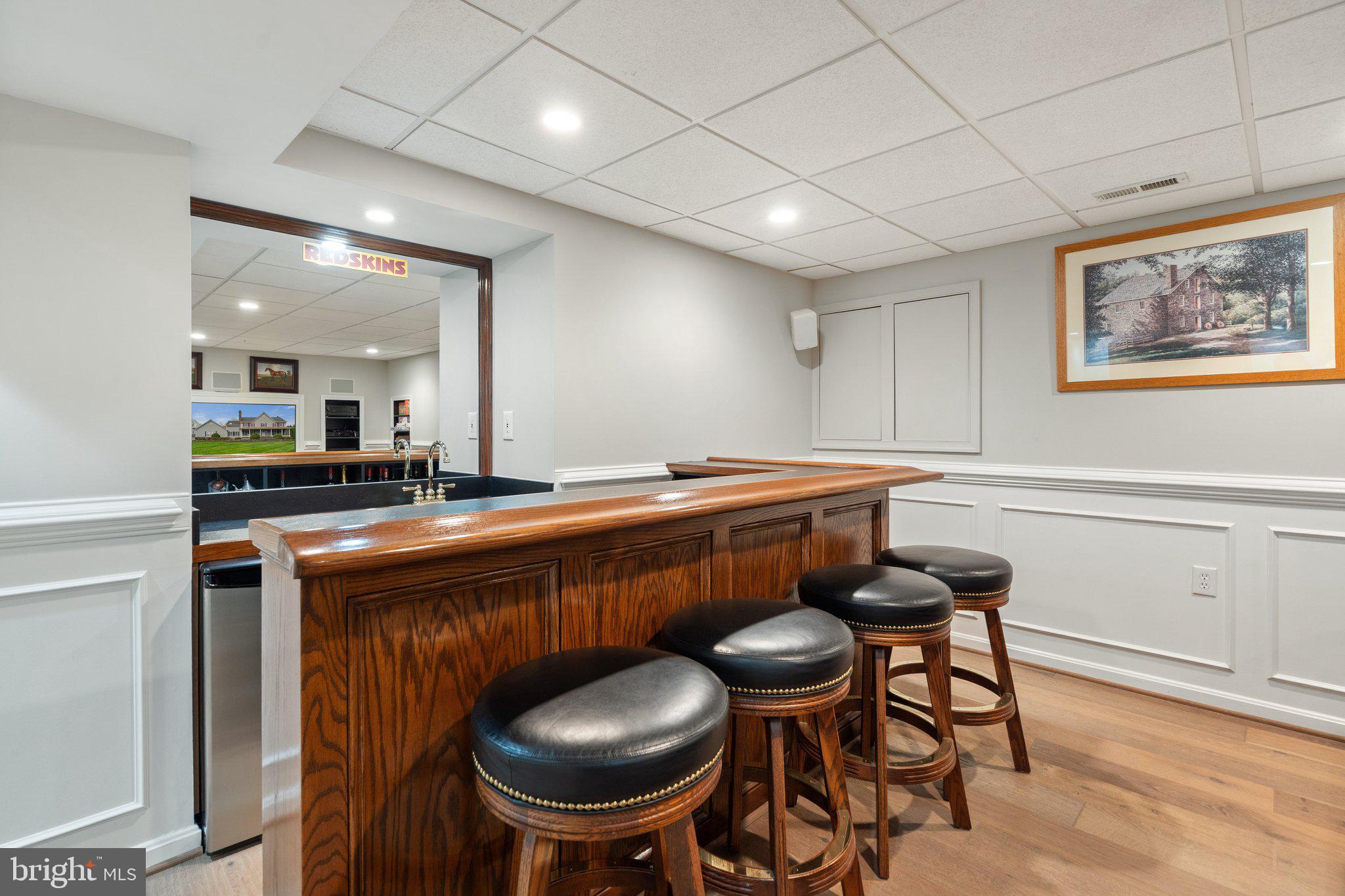 LAWNVALE ESTATES - Residential