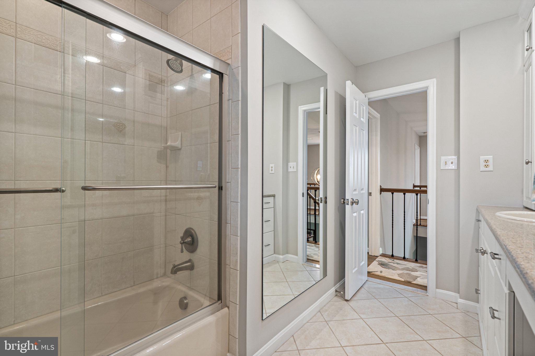 LAWNVALE ESTATES - Residential