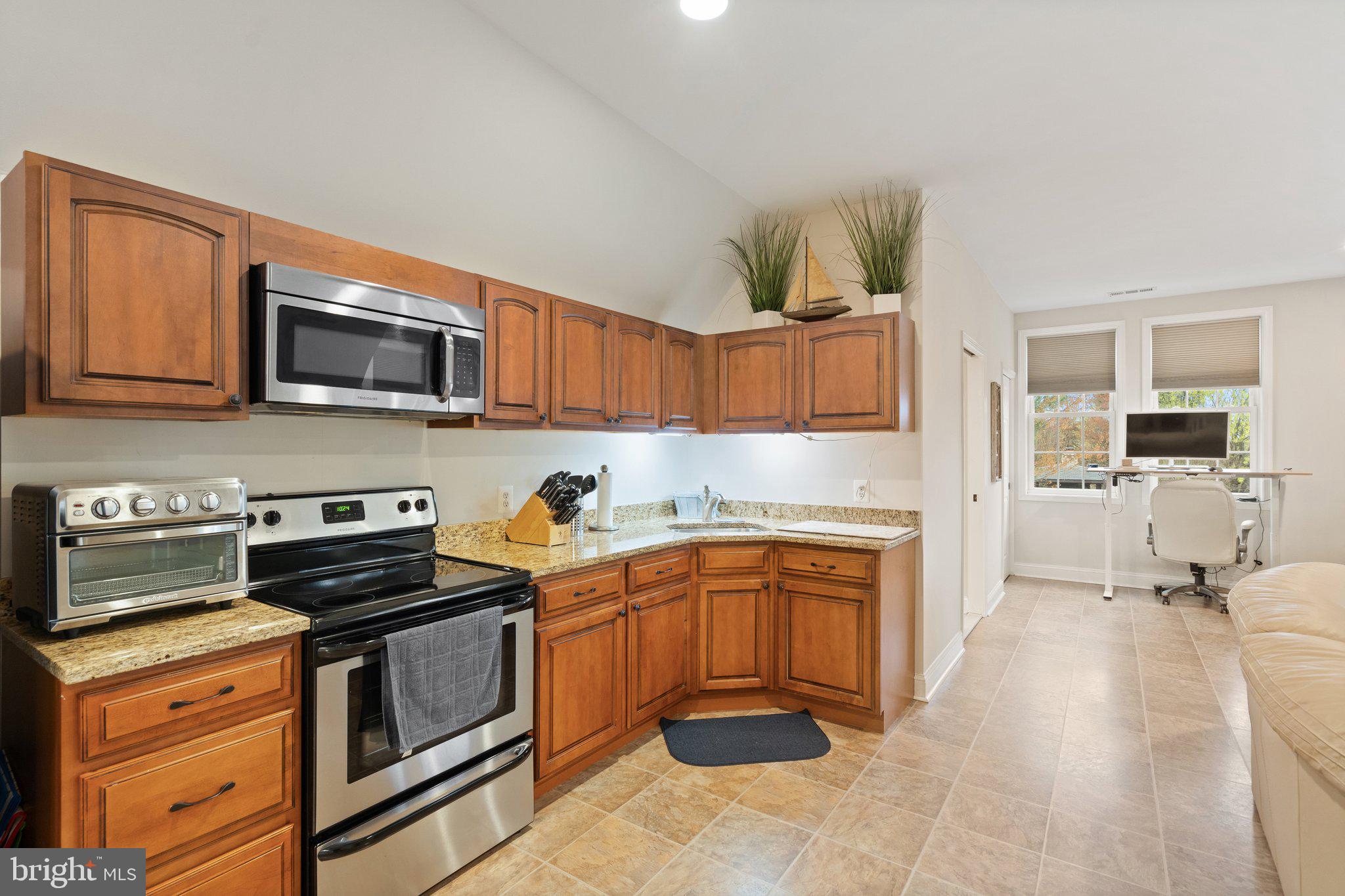 LAWNVALE ESTATES - Residential