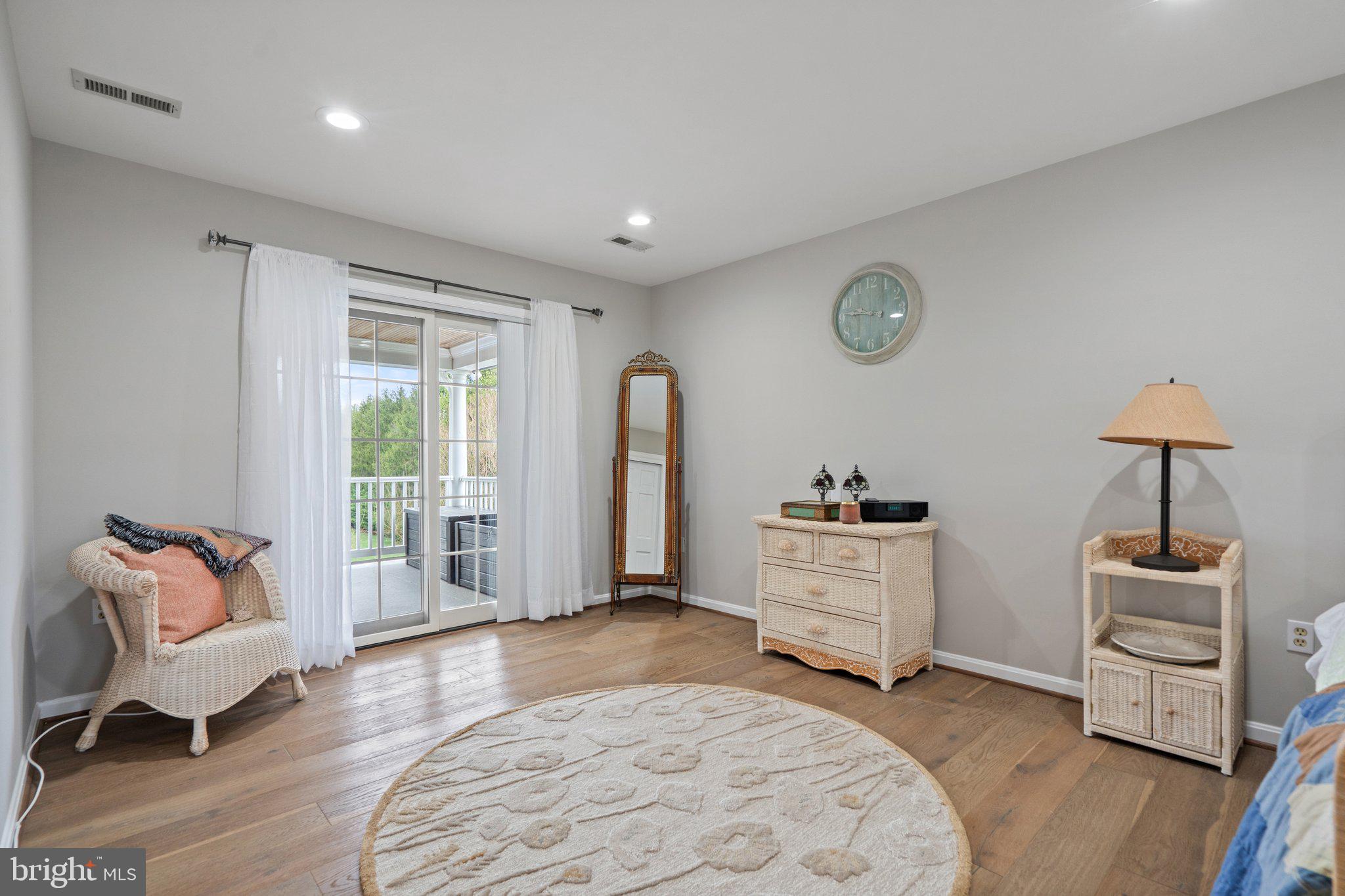 LAWNVALE ESTATES - Residential