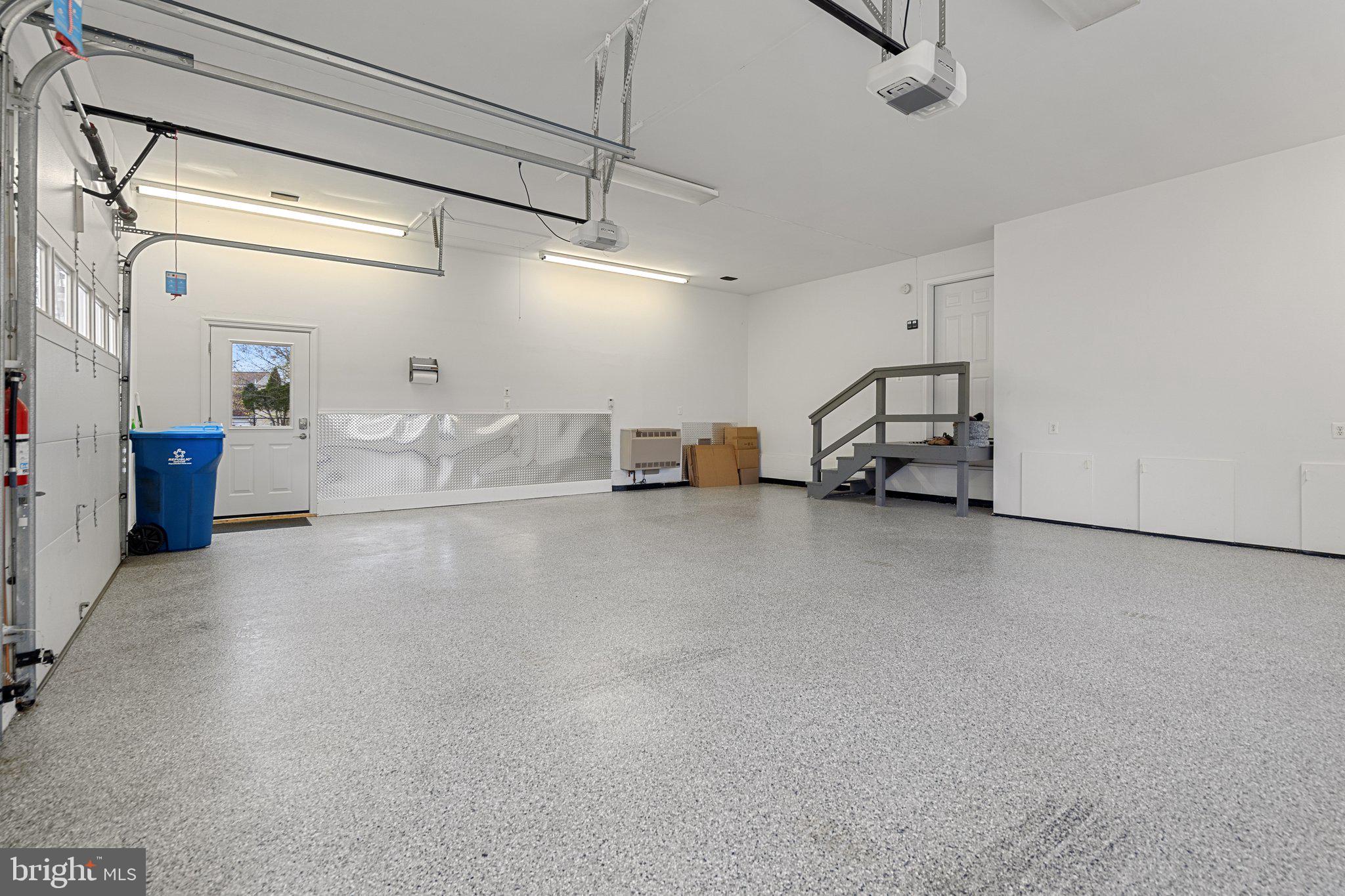 LAWNVALE ESTATES - Residential