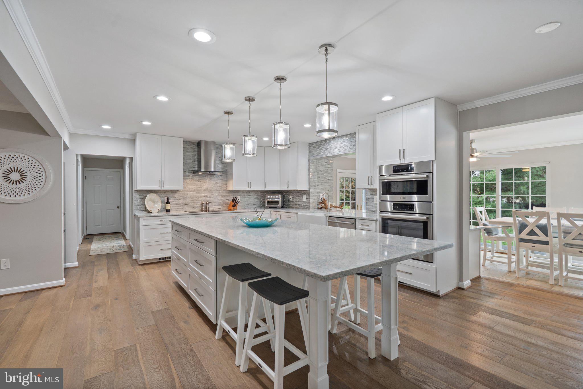 LAWNVALE ESTATES - Residential