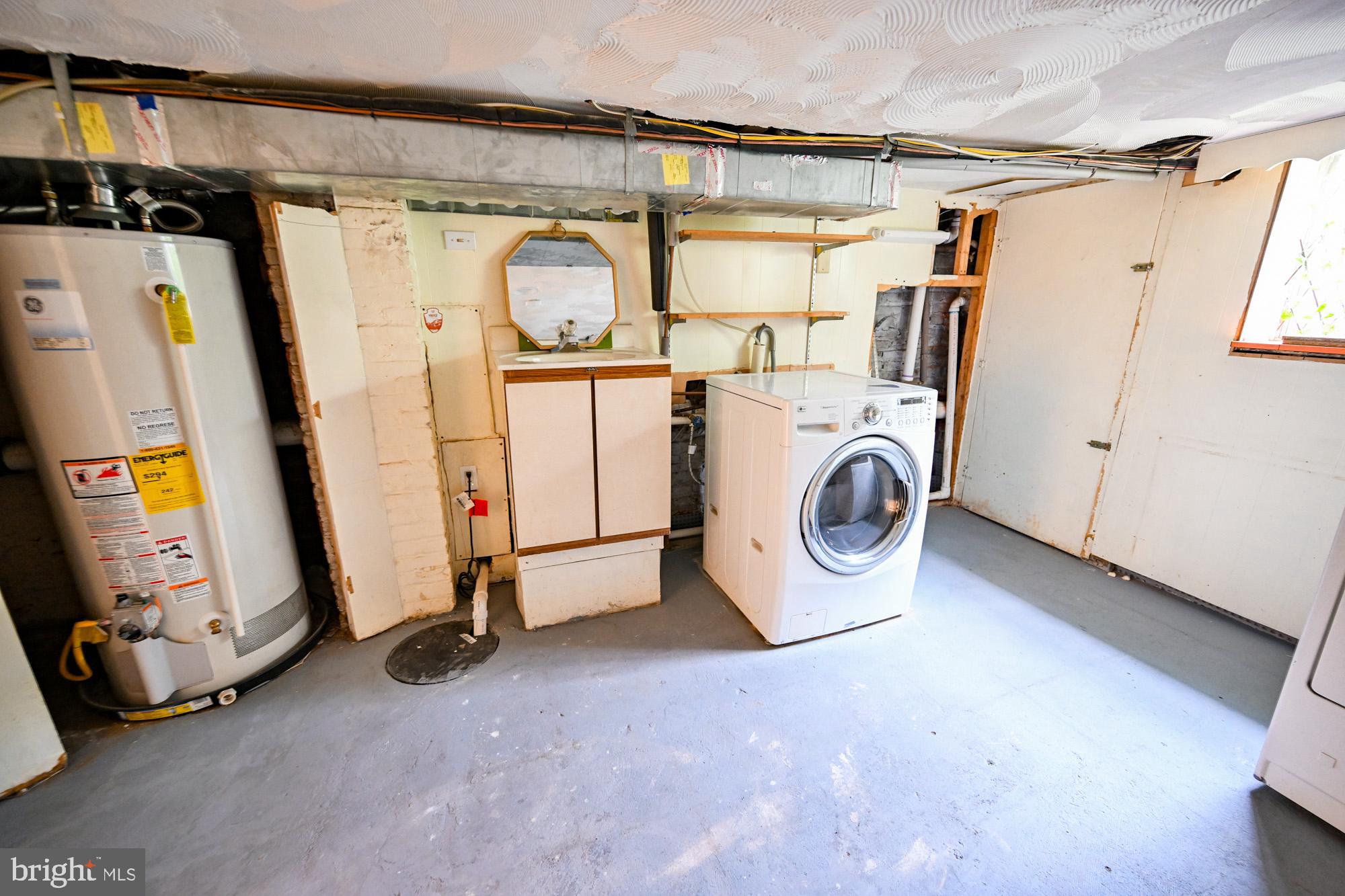 BREWERS HILL HISTORIC DISTRICT - Residential Lease