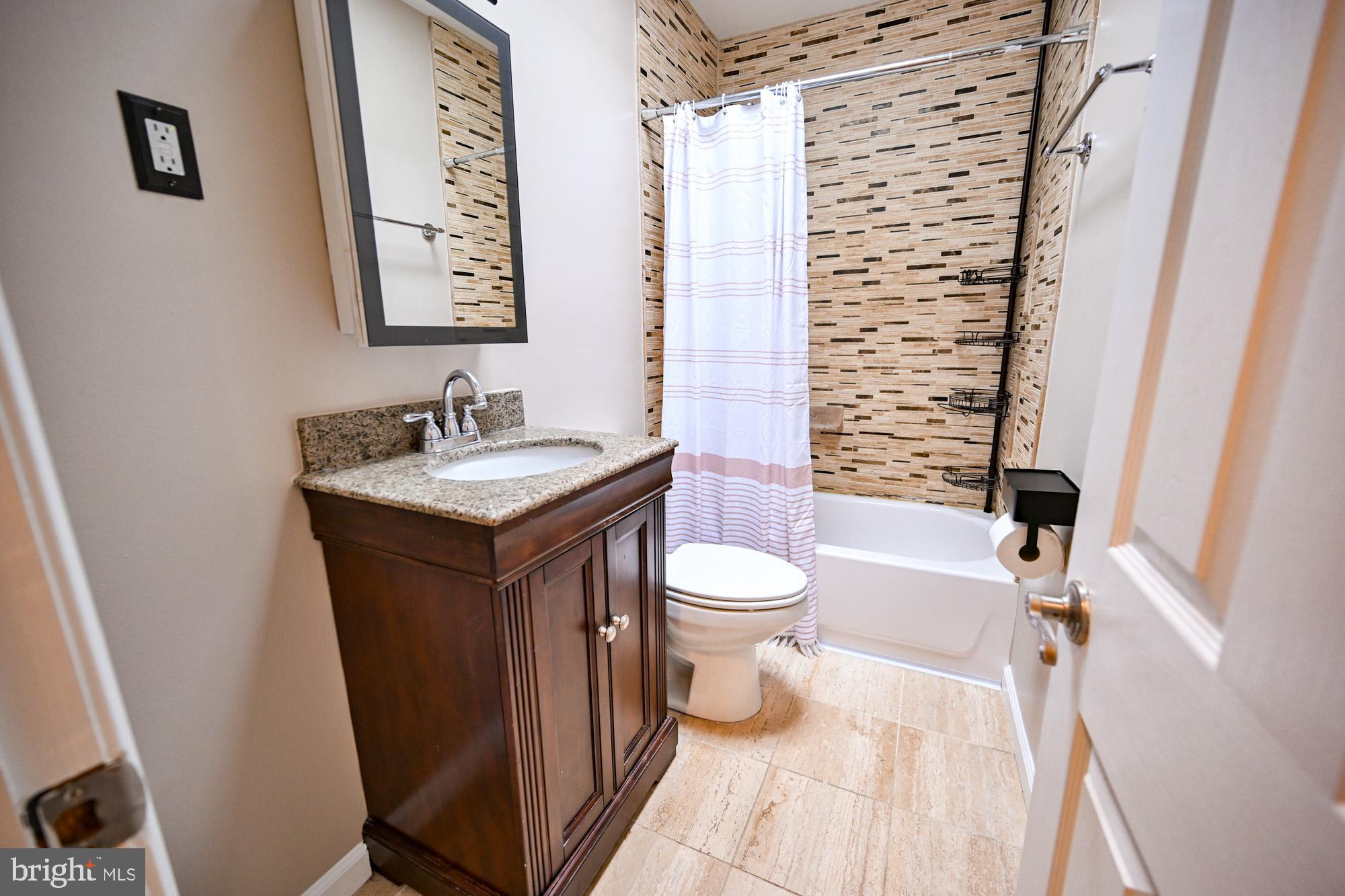 BREWERS HILL HISTORIC DISTRICT - Residential Lease