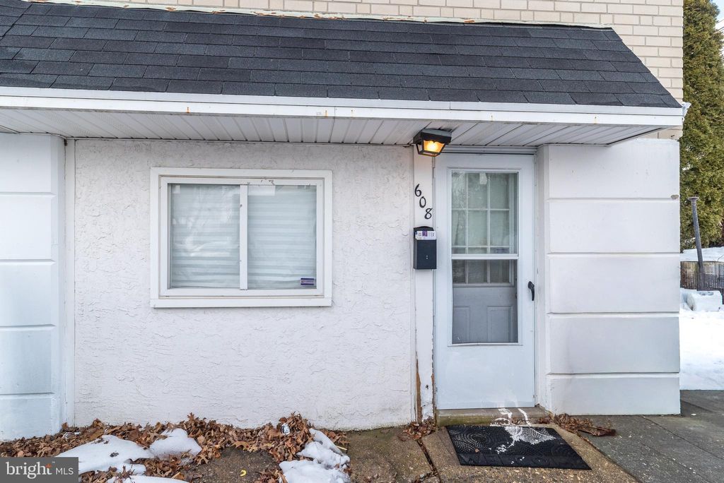 Photo of 608 Natalie Lane, NORRISTOWN, PA 19401 (MLS # PAMC2167334)