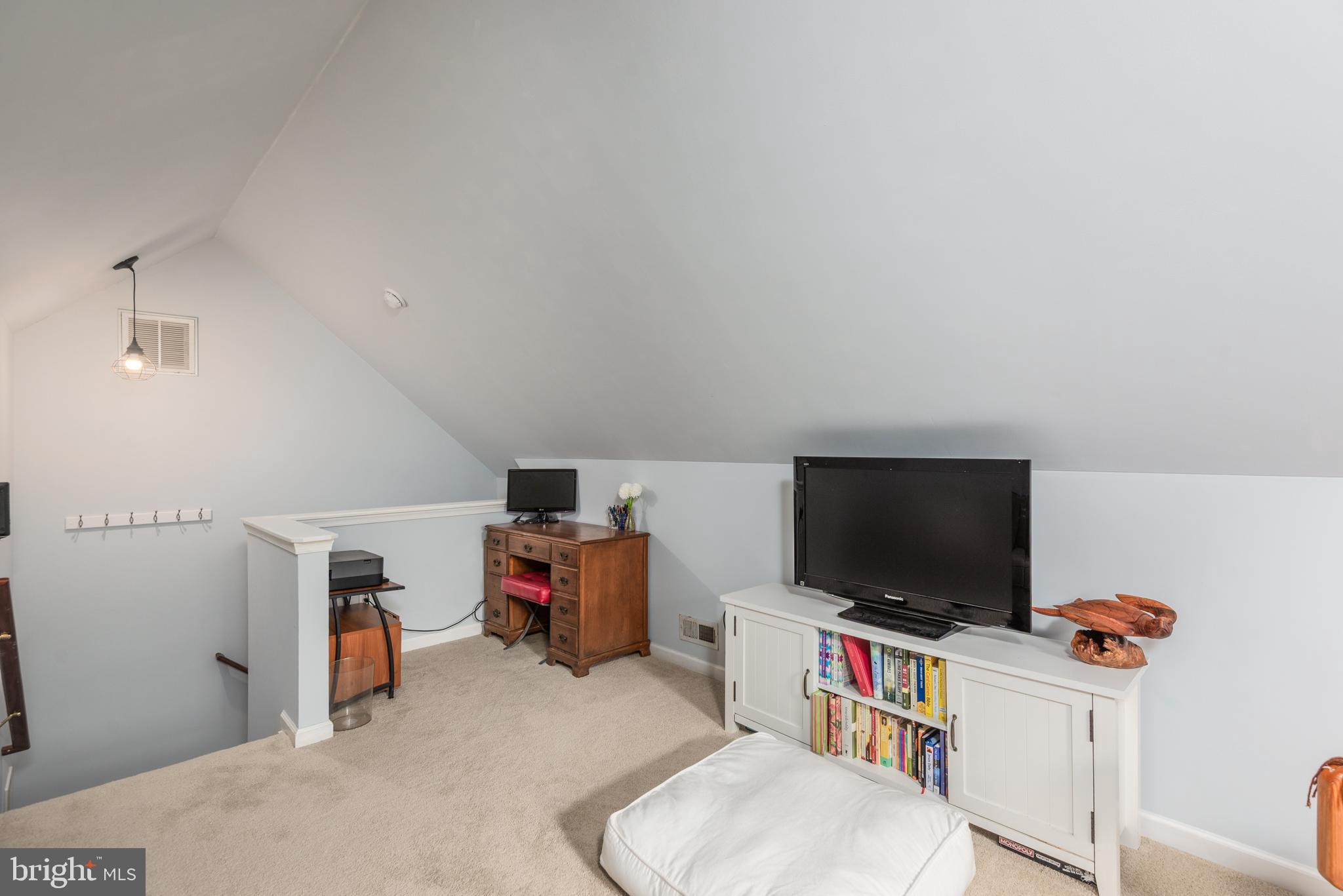 CLOVERFIELDS - Residential