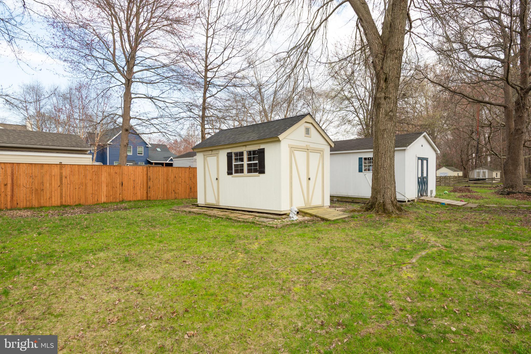 CLOVERFIELDS - Residential