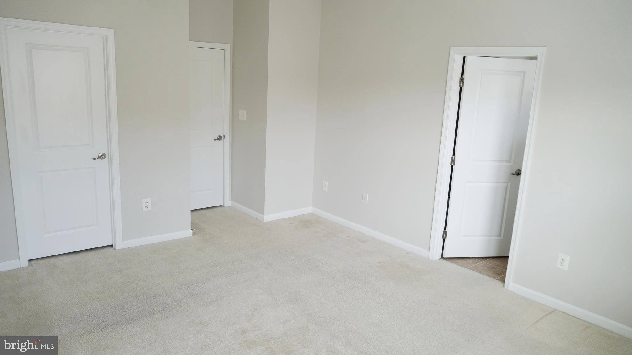 HOWARD SQUARE - Residential Lease