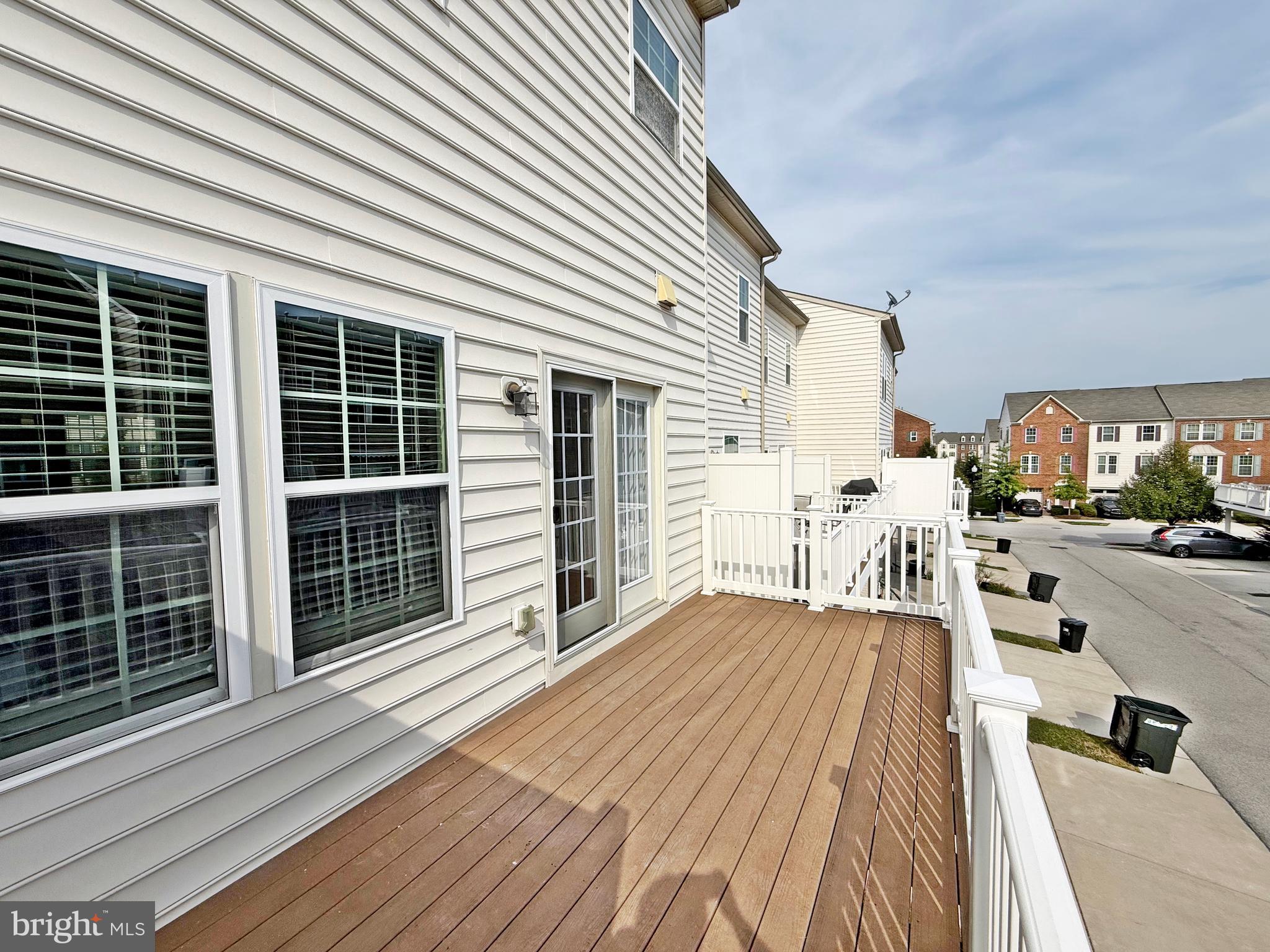 HOWARD SQUARE - Residential Lease