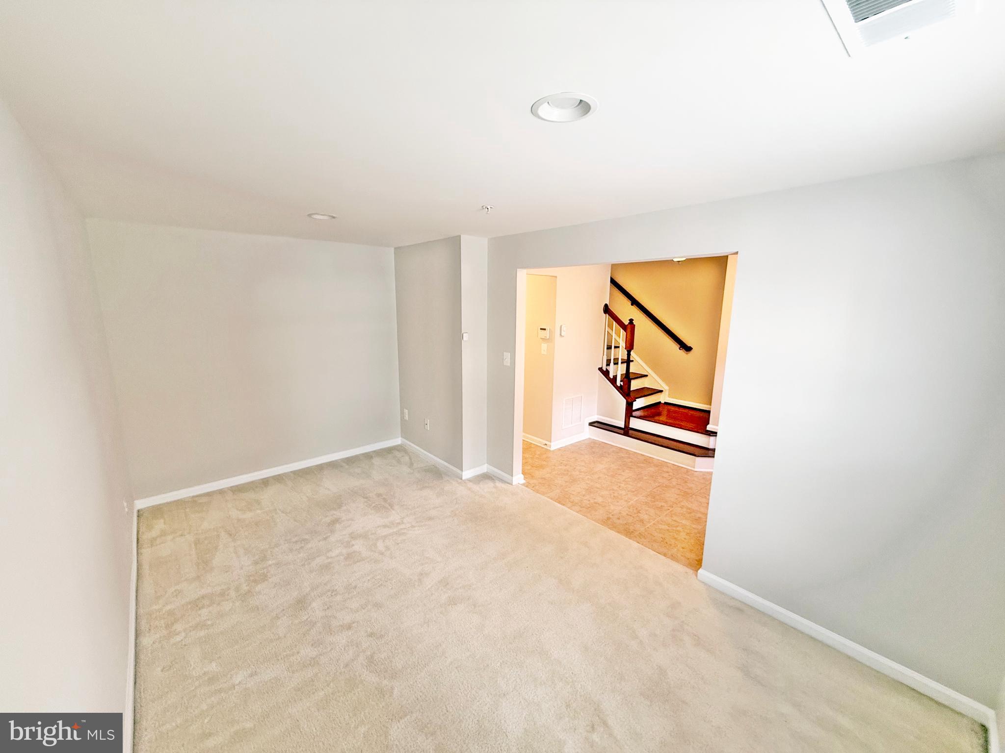 HOWARD SQUARE - Residential Lease