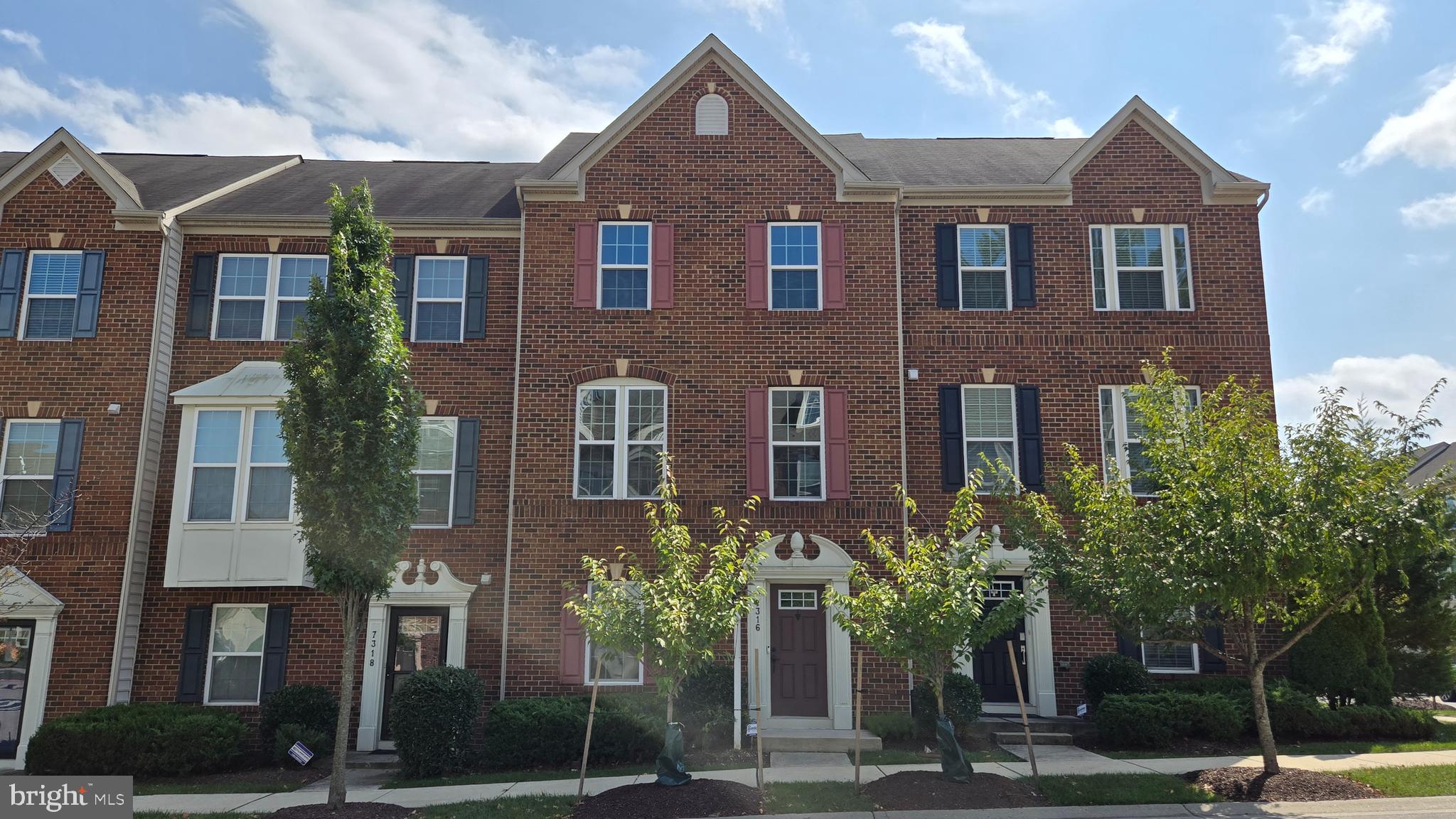 HOWARD SQUARE - Residential Lease