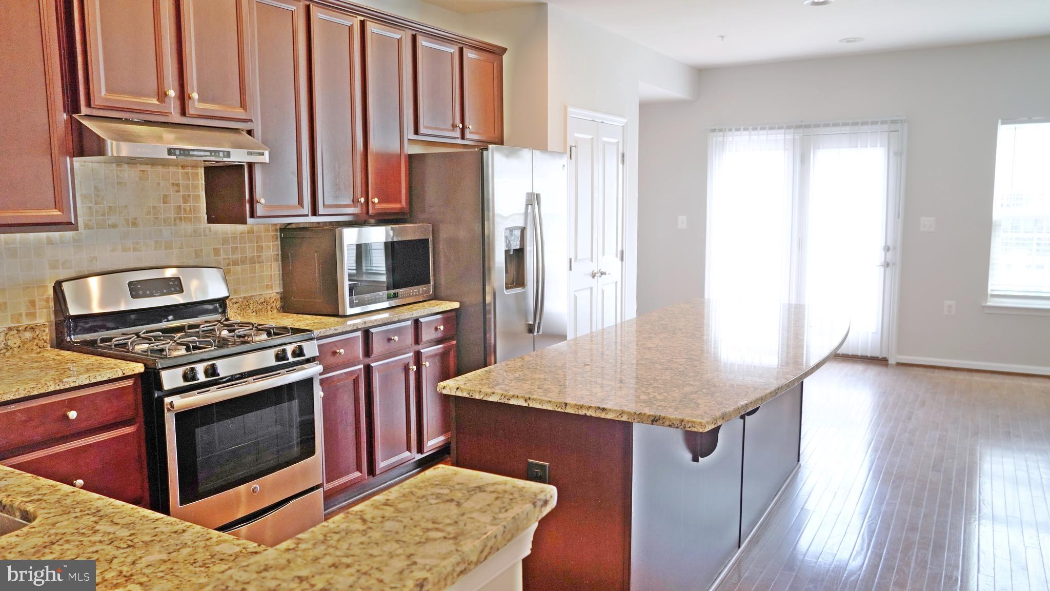 HOWARD SQUARE - Residential Lease