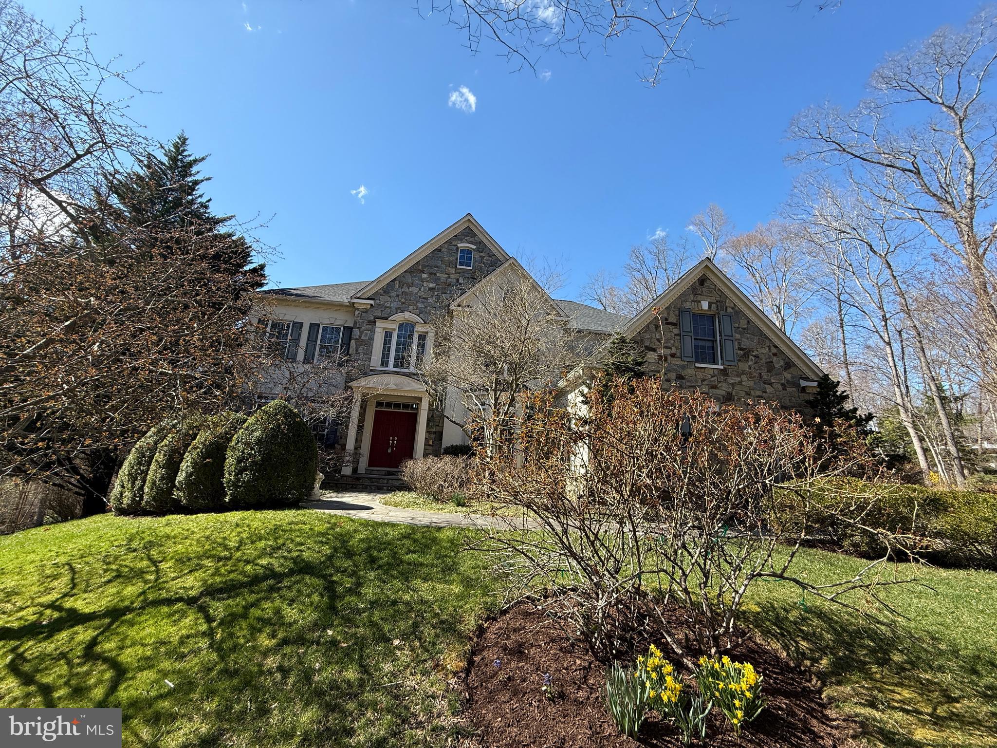 ESTATES AT ROSELAND - Residential