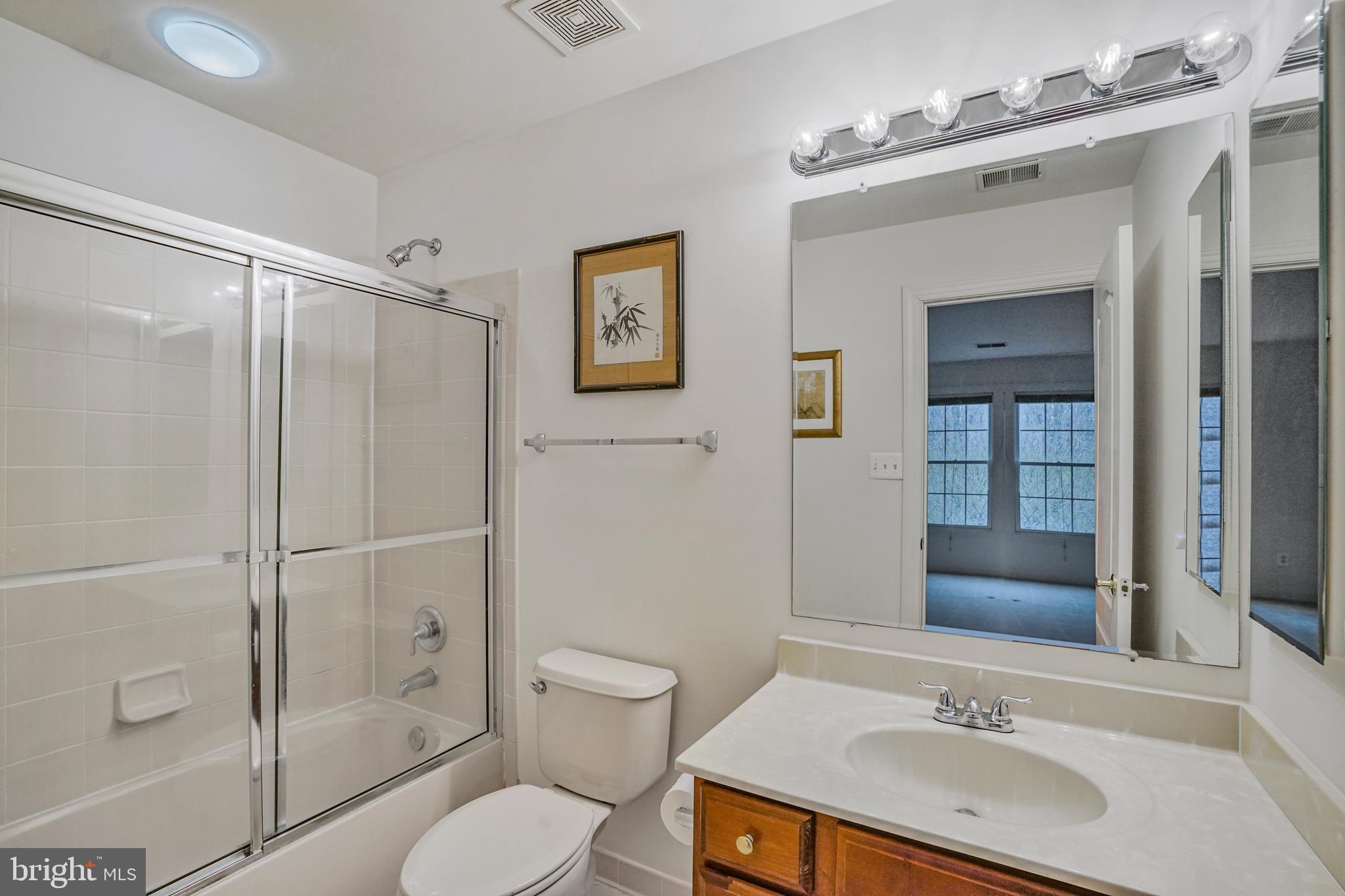 ESTATES AT ROSELAND - Residential