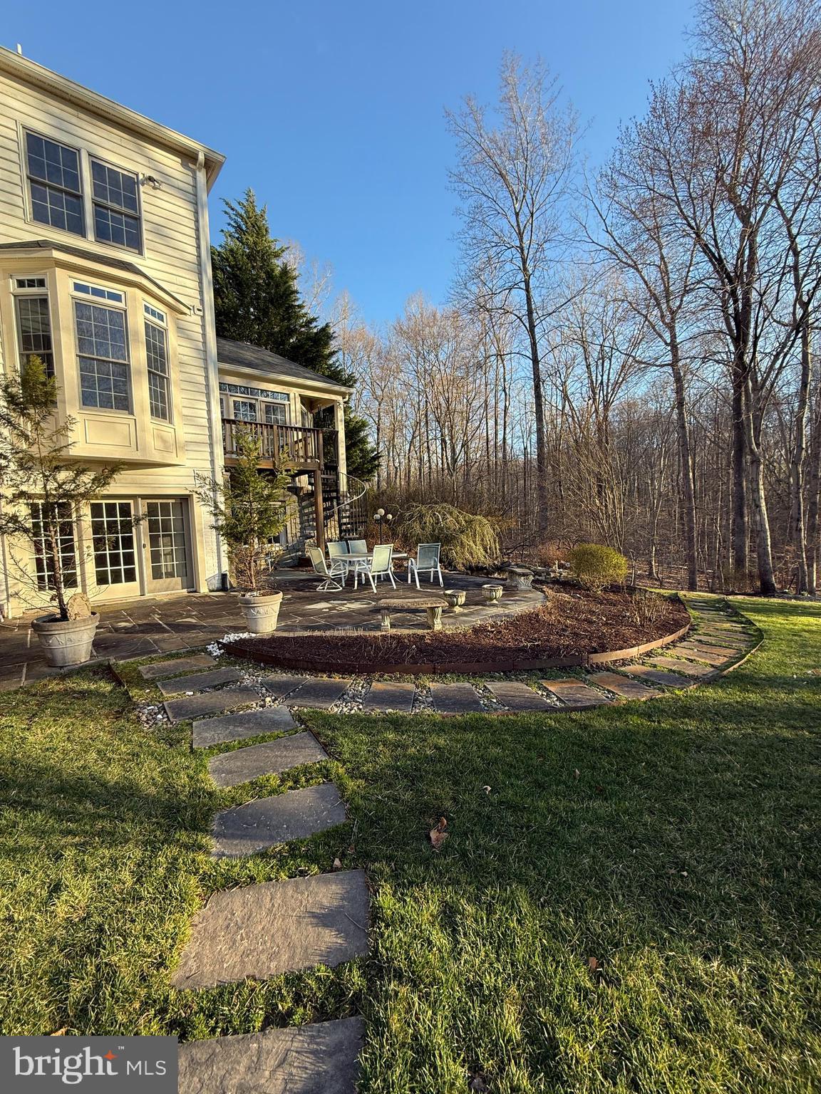 ESTATES AT ROSELAND - Residential